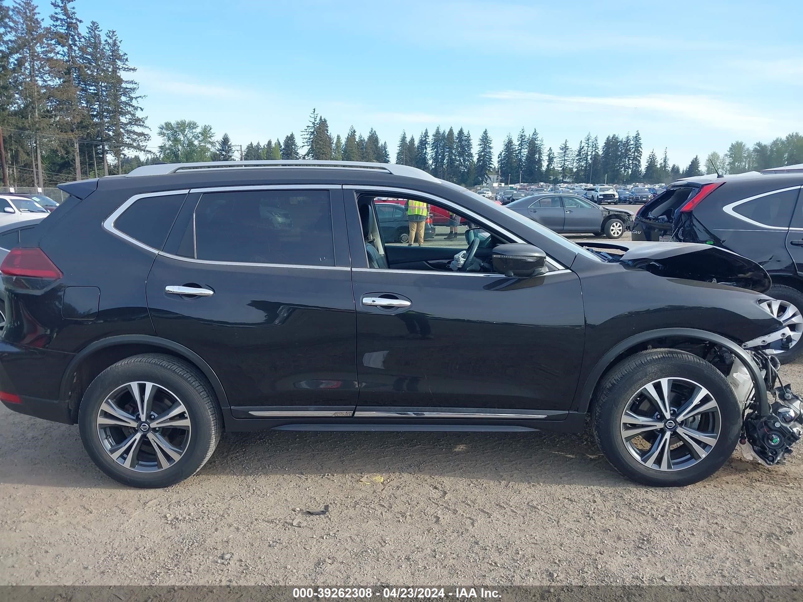 Photo 13 VIN: 5N1AT2MV3JC783422 - NISSAN ROGUE 