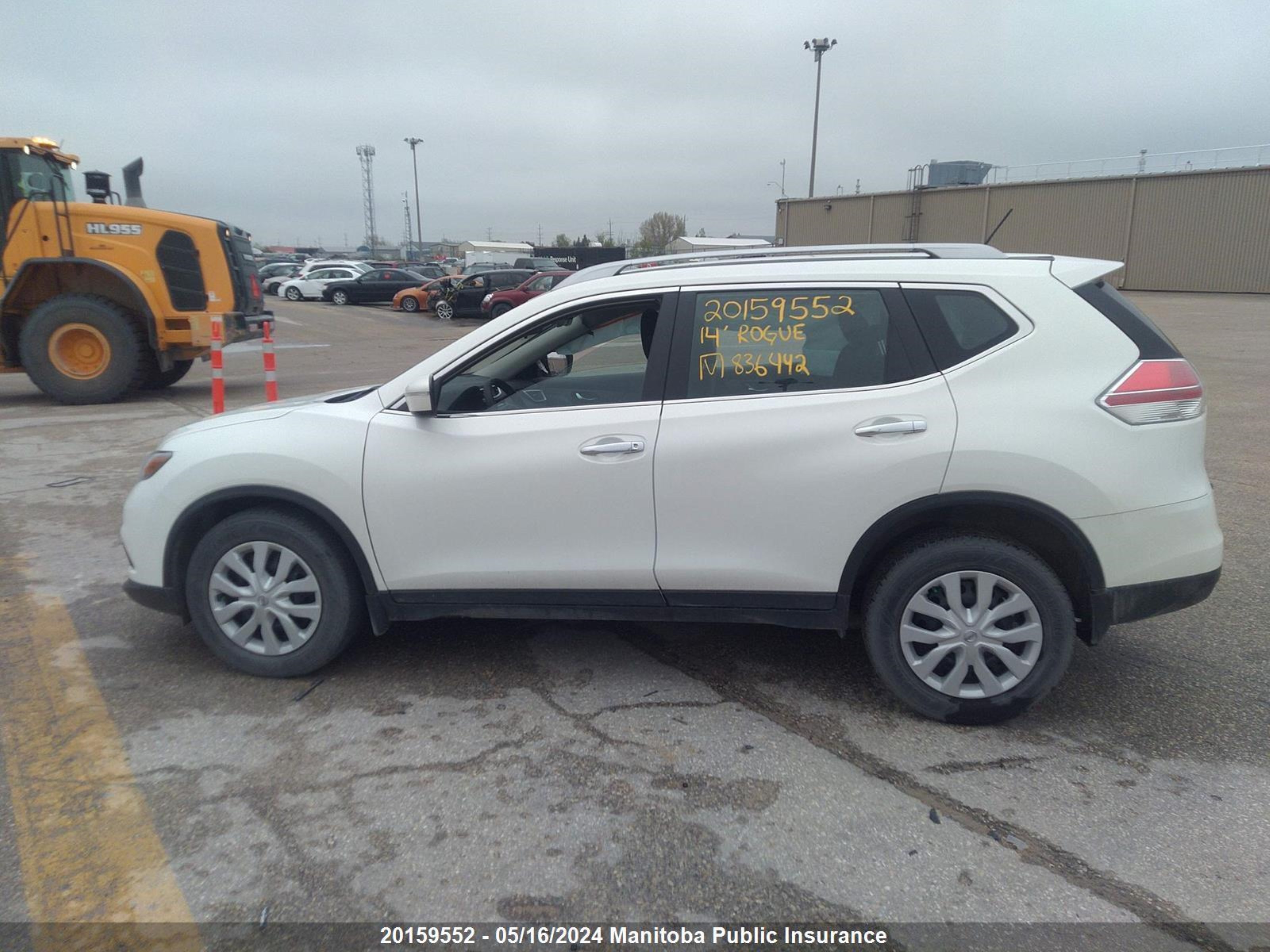 Photo 13 VIN: 5N1AT2MV4EC836442 - NISSAN ROGUE 