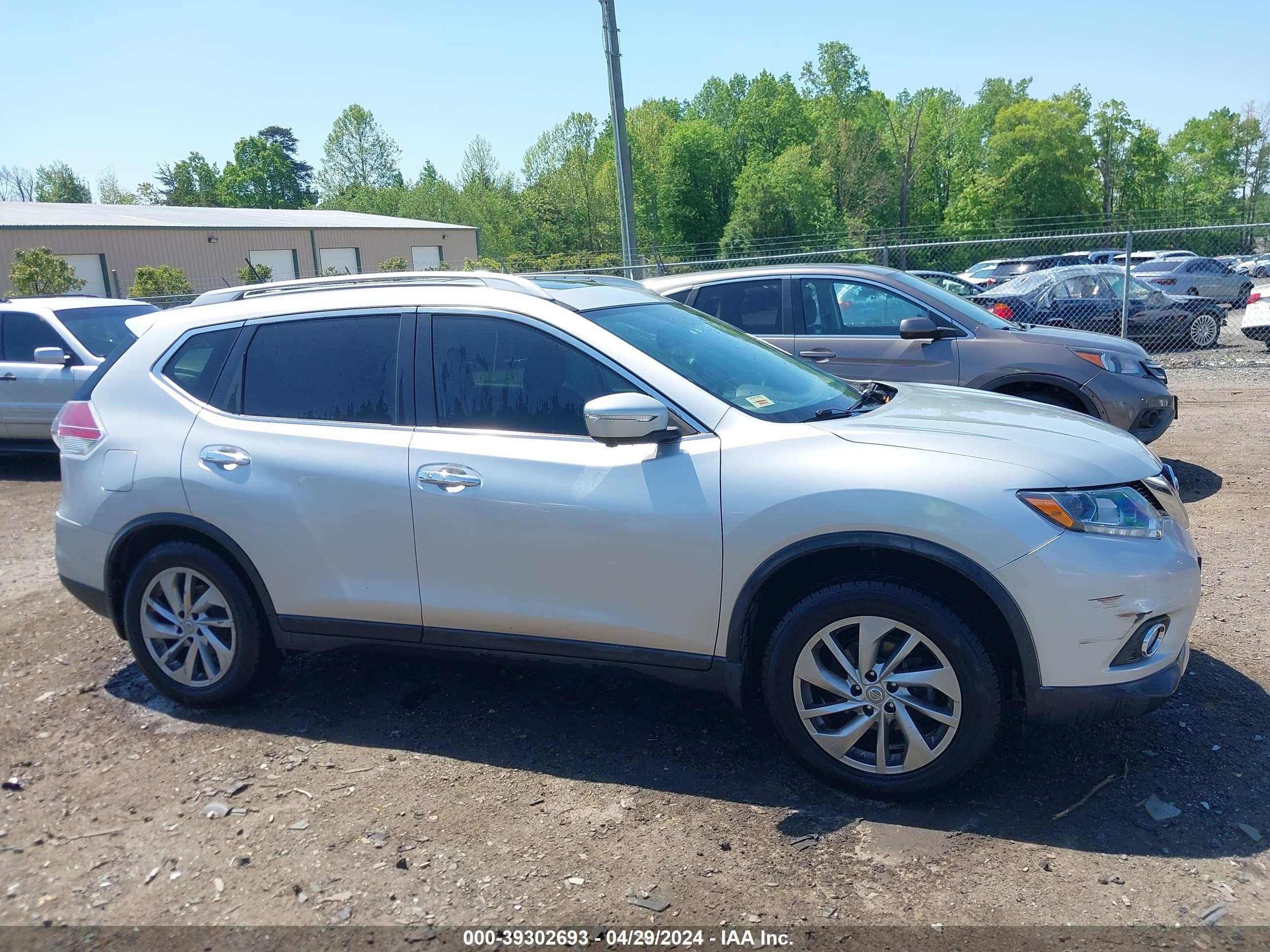 Photo 12 VIN: 5N1AT2MV4FC771237 - NISSAN ROGUE 