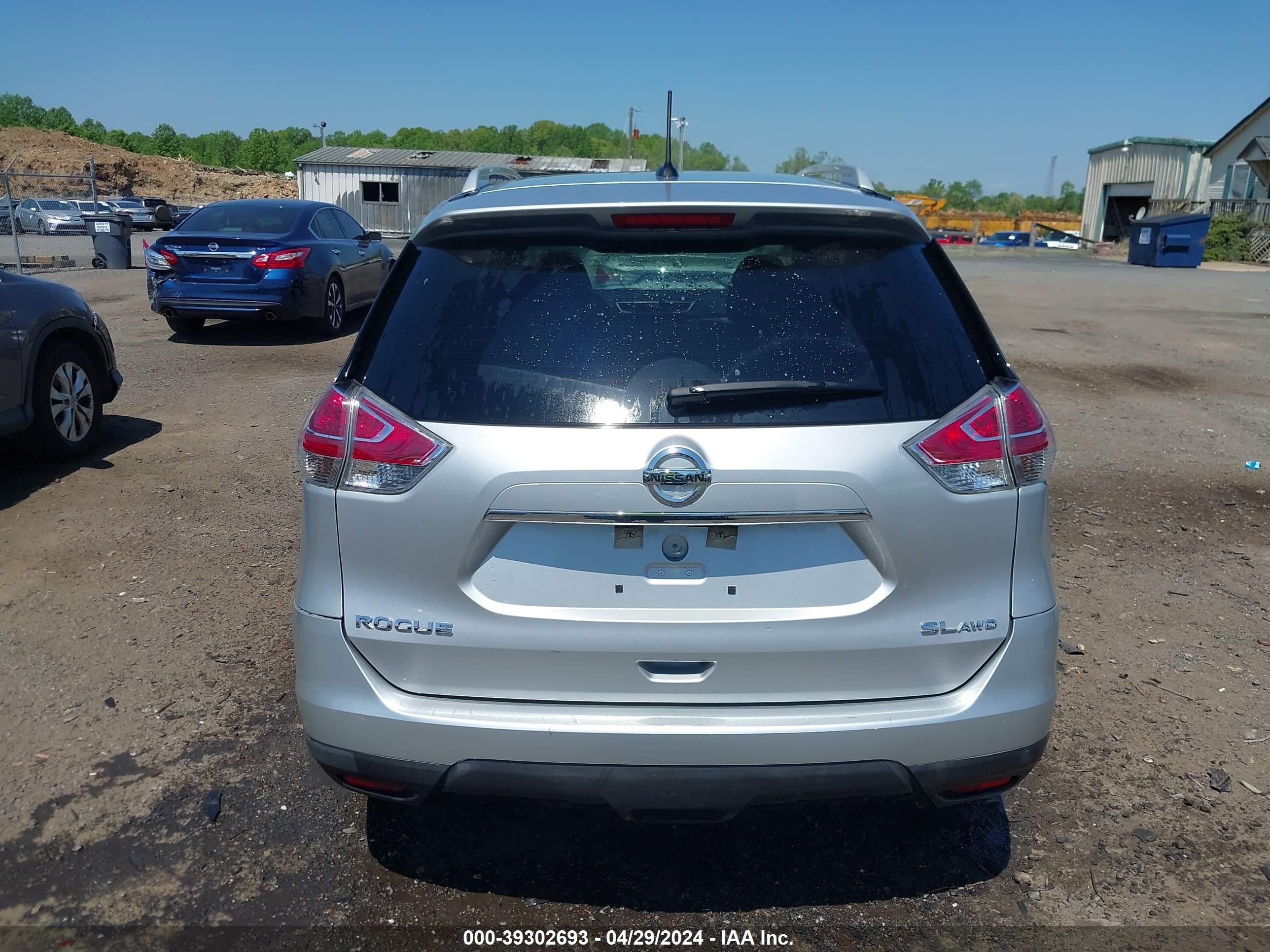 Photo 15 VIN: 5N1AT2MV4FC771237 - NISSAN ROGUE 