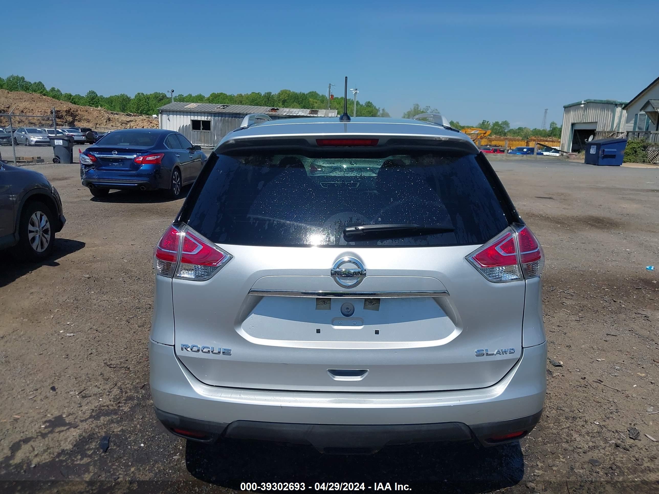 Photo 5 VIN: 5N1AT2MV4FC771237 - NISSAN ROGUE 