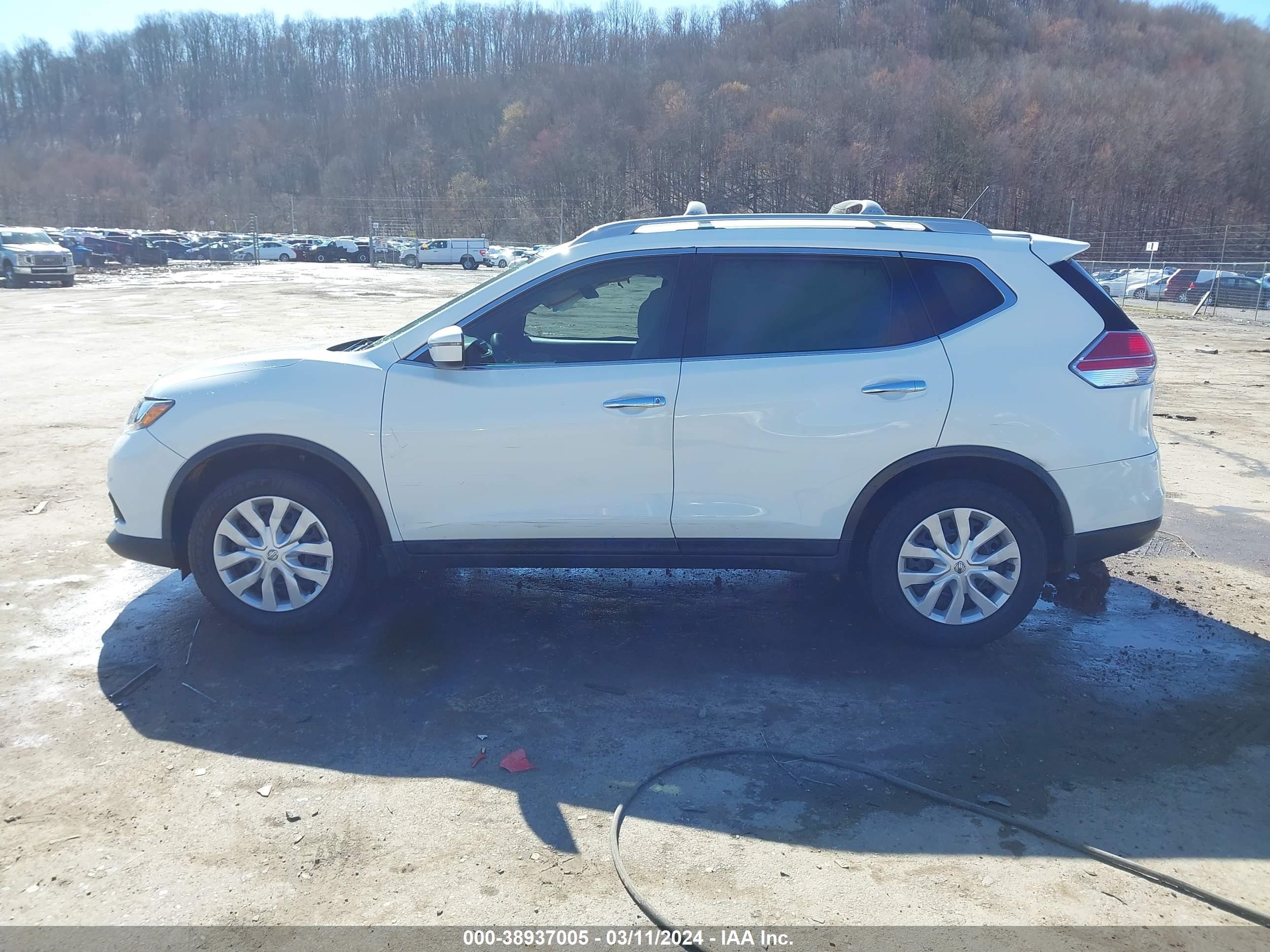 Photo 13 VIN: 5N1AT2MV4GC835388 - NISSAN ROGUE 