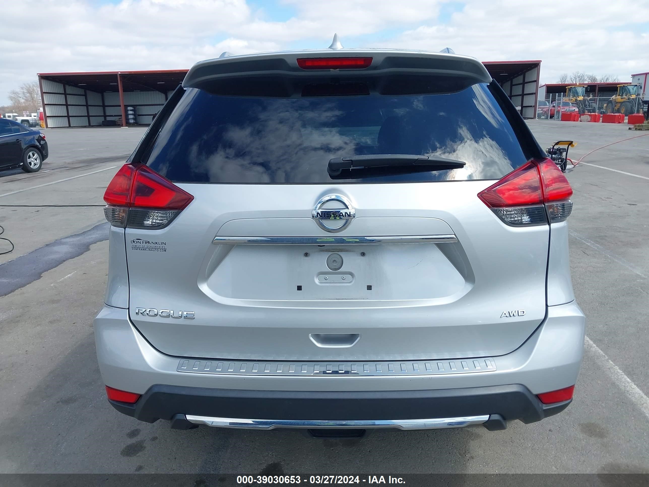 Photo 16 VIN: 5N1AT2MV4HC813019 - NISSAN ROGUE 