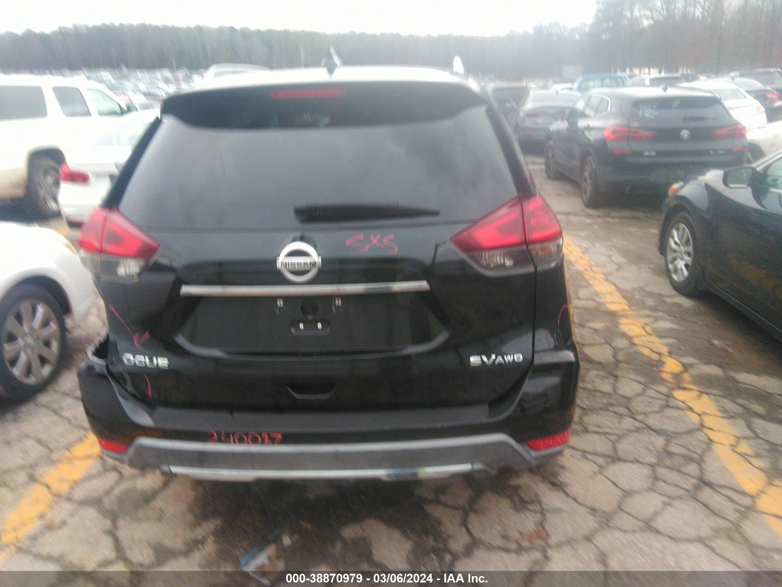 Photo 15 VIN: 5N1AT2MV4JC737274 - NISSAN ROGUE 