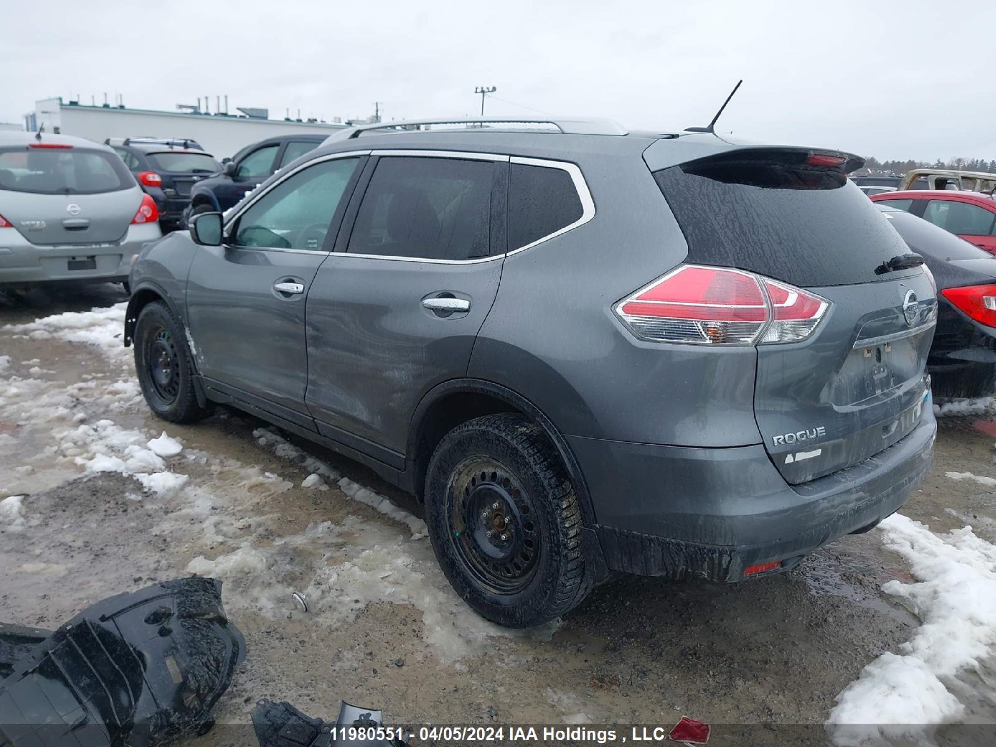 Photo 2 VIN: 5N1AT2MV5FC797846 - NISSAN ROGUE 