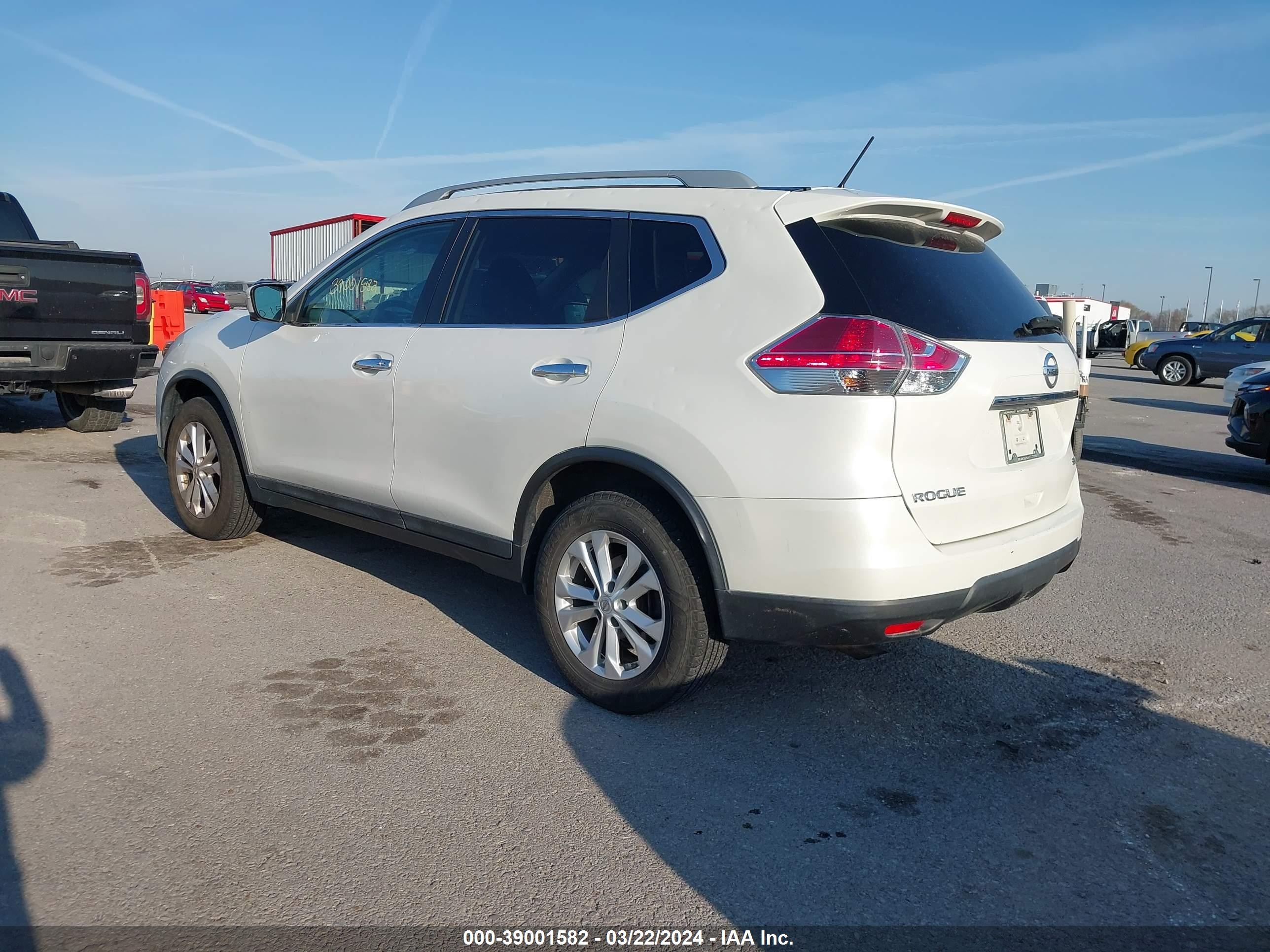 Photo 2 VIN: 5N1AT2MV5FC885456 - NISSAN ROGUE 