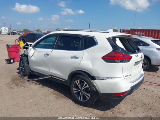 Photo 2 VIN: 5N1AT2MV5HC881815 - NISSAN ROGUE 