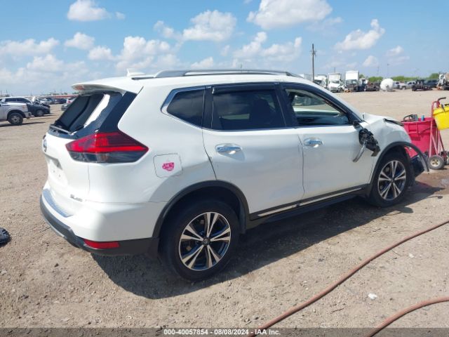 Photo 3 VIN: 5N1AT2MV5HC881815 - NISSAN ROGUE 