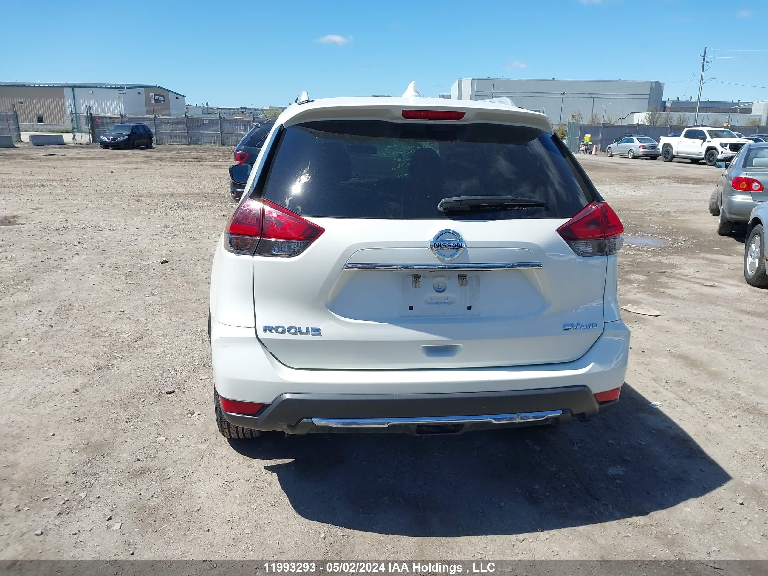 Photo 16 VIN: 5N1AT2MV5JC715543 - NISSAN ROGUE 