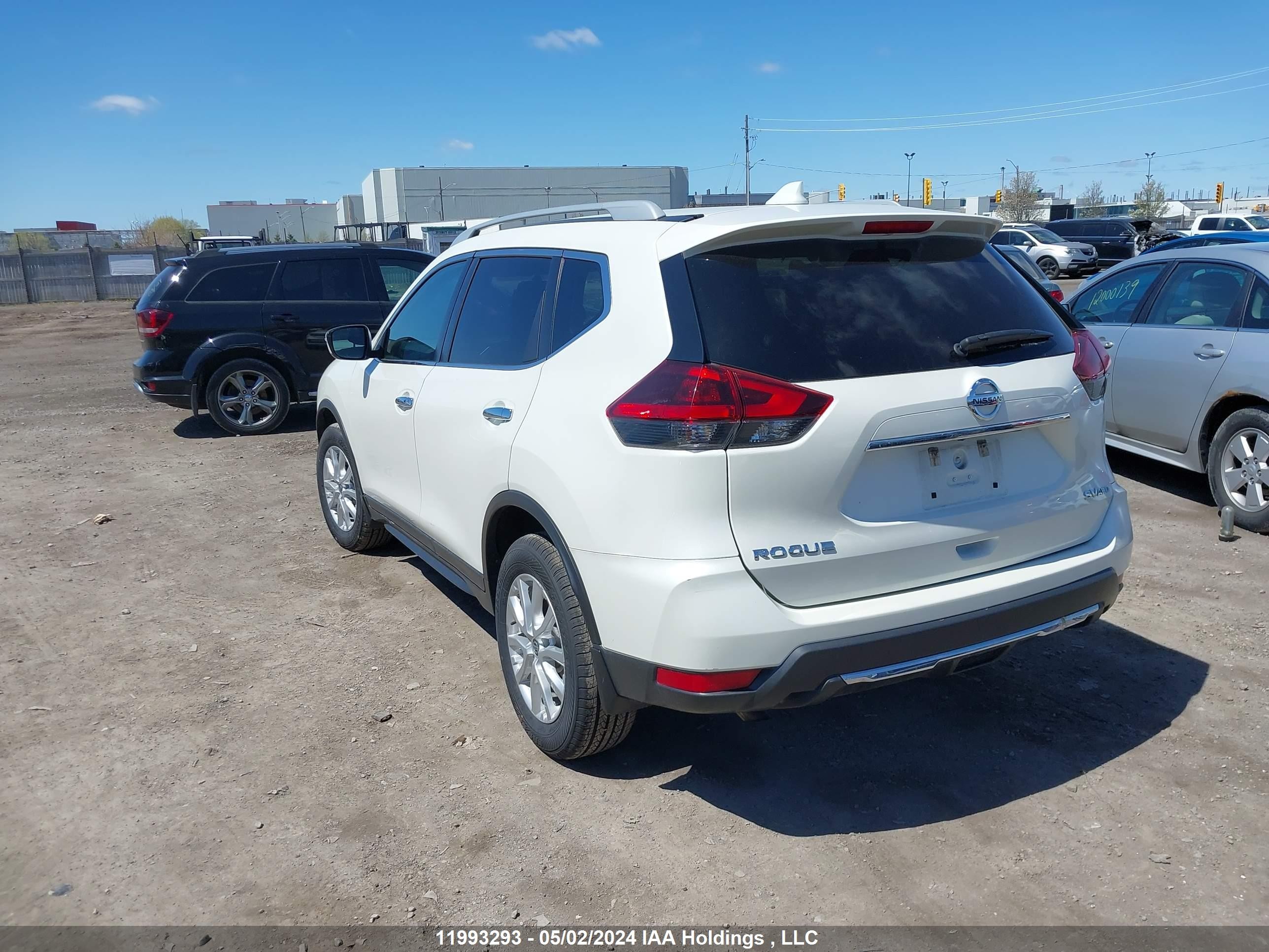 Photo 2 VIN: 5N1AT2MV5JC715543 - NISSAN ROGUE 