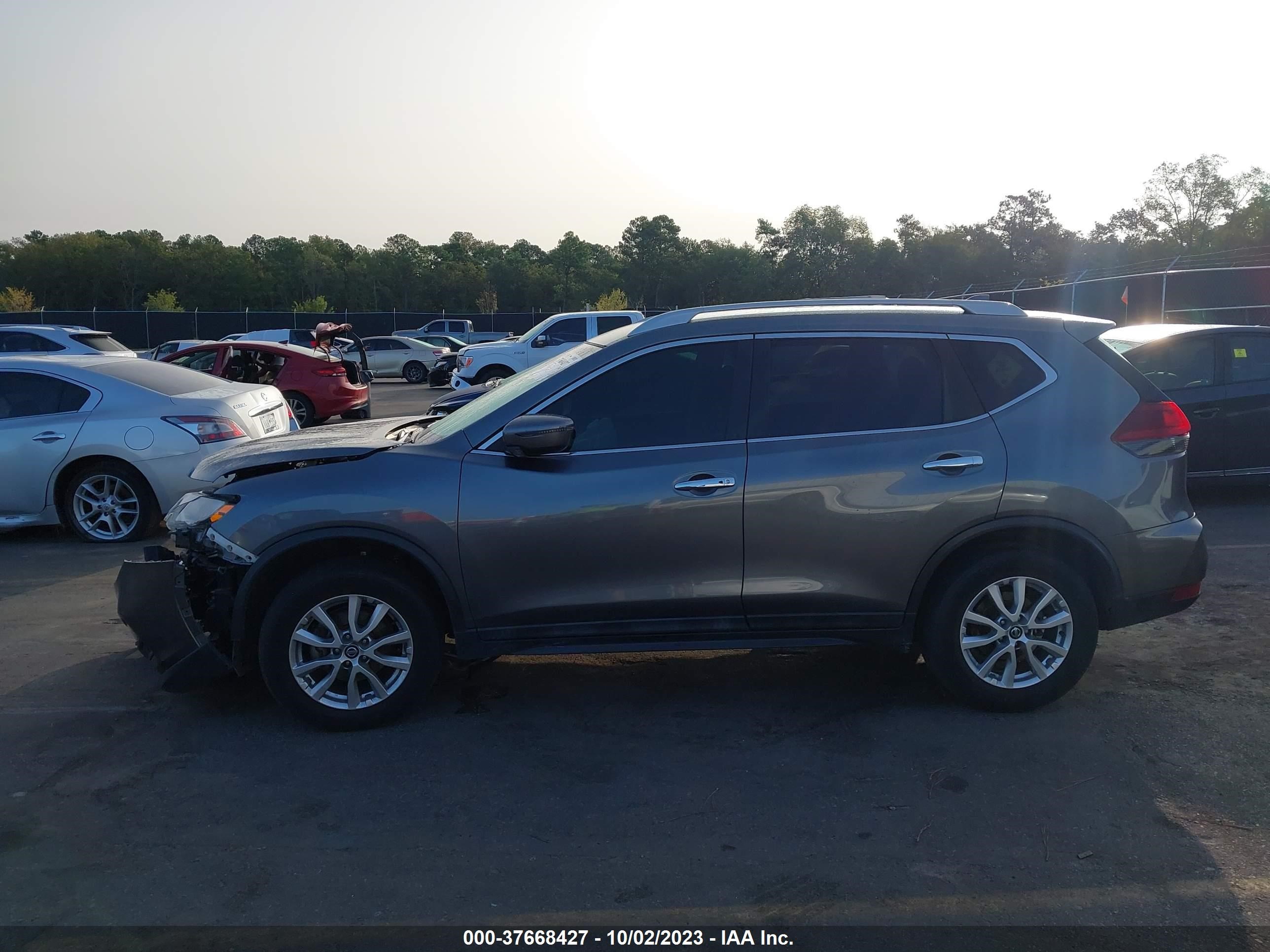 Photo 13 VIN: 5N1AT2MV5JC779842 - NISSAN ROGUE 