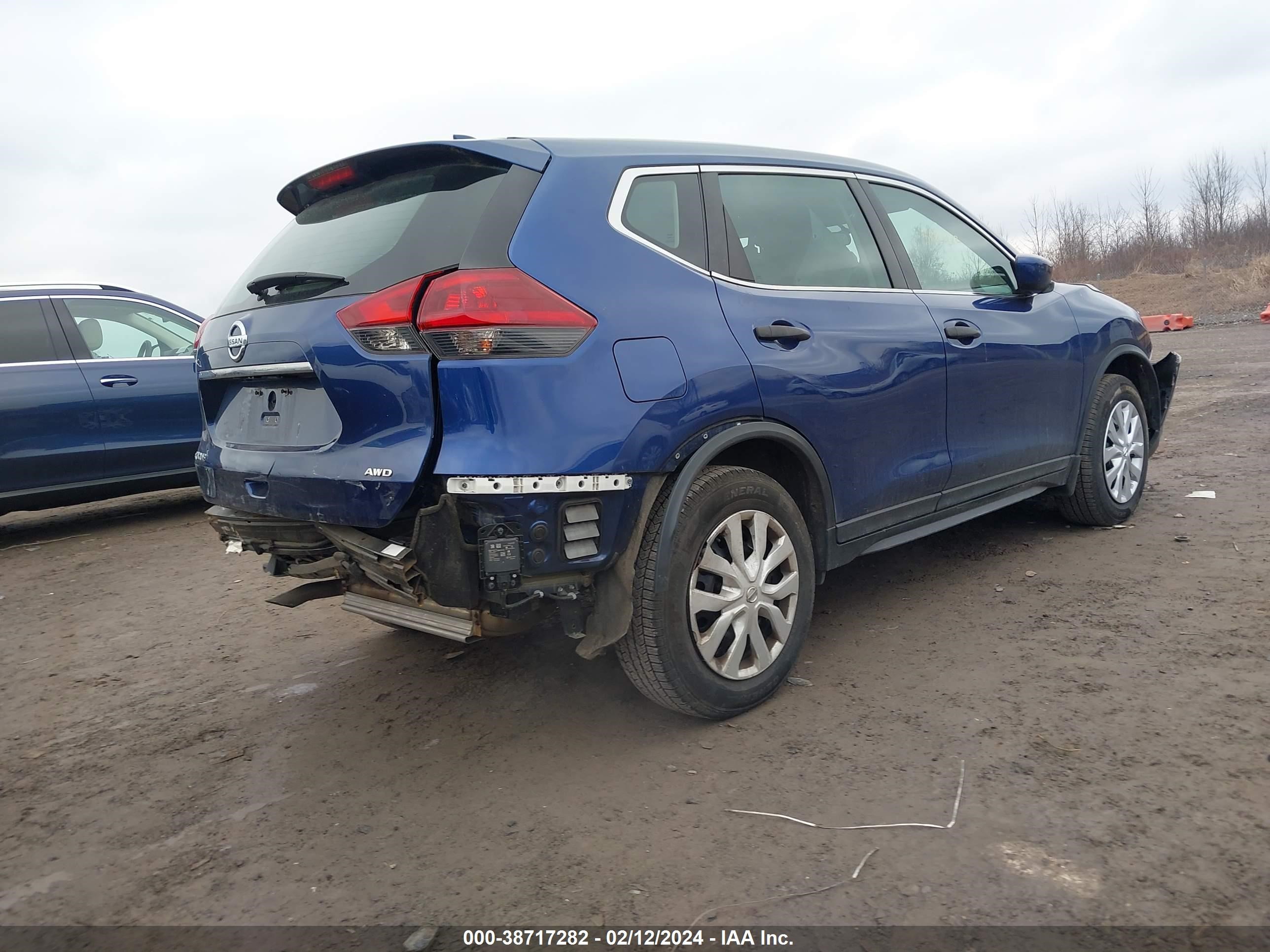 Photo 3 VIN: 5N1AT2MV5JC789447 - NISSAN ROGUE 