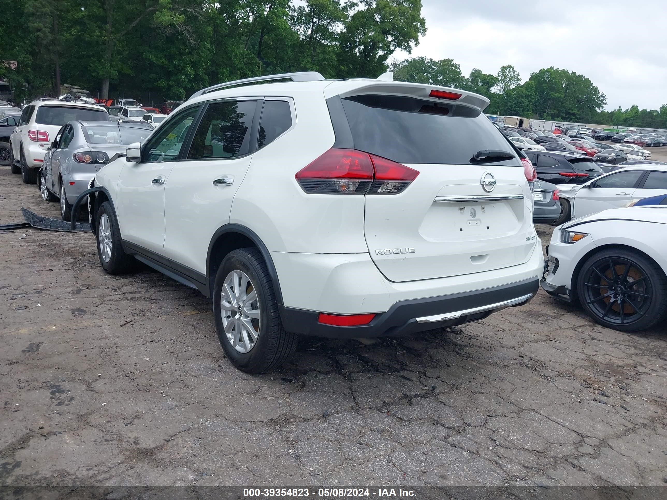 Photo 2 VIN: 5N1AT2MV5JC801449 - NISSAN ROGUE 