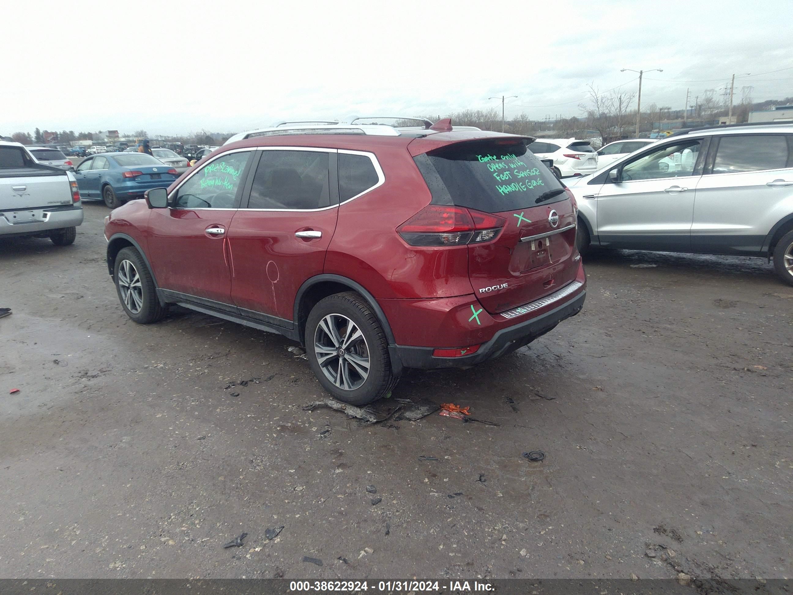 Photo 2 VIN: 5N1AT2MV5KC725183 - NISSAN ROGUE 