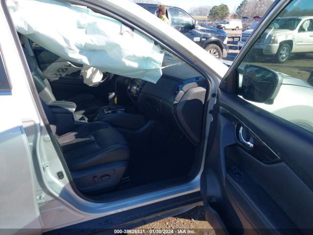 Photo 4 VIN: 5N1AT2MV5KC781673 - NISSAN ROGUE 