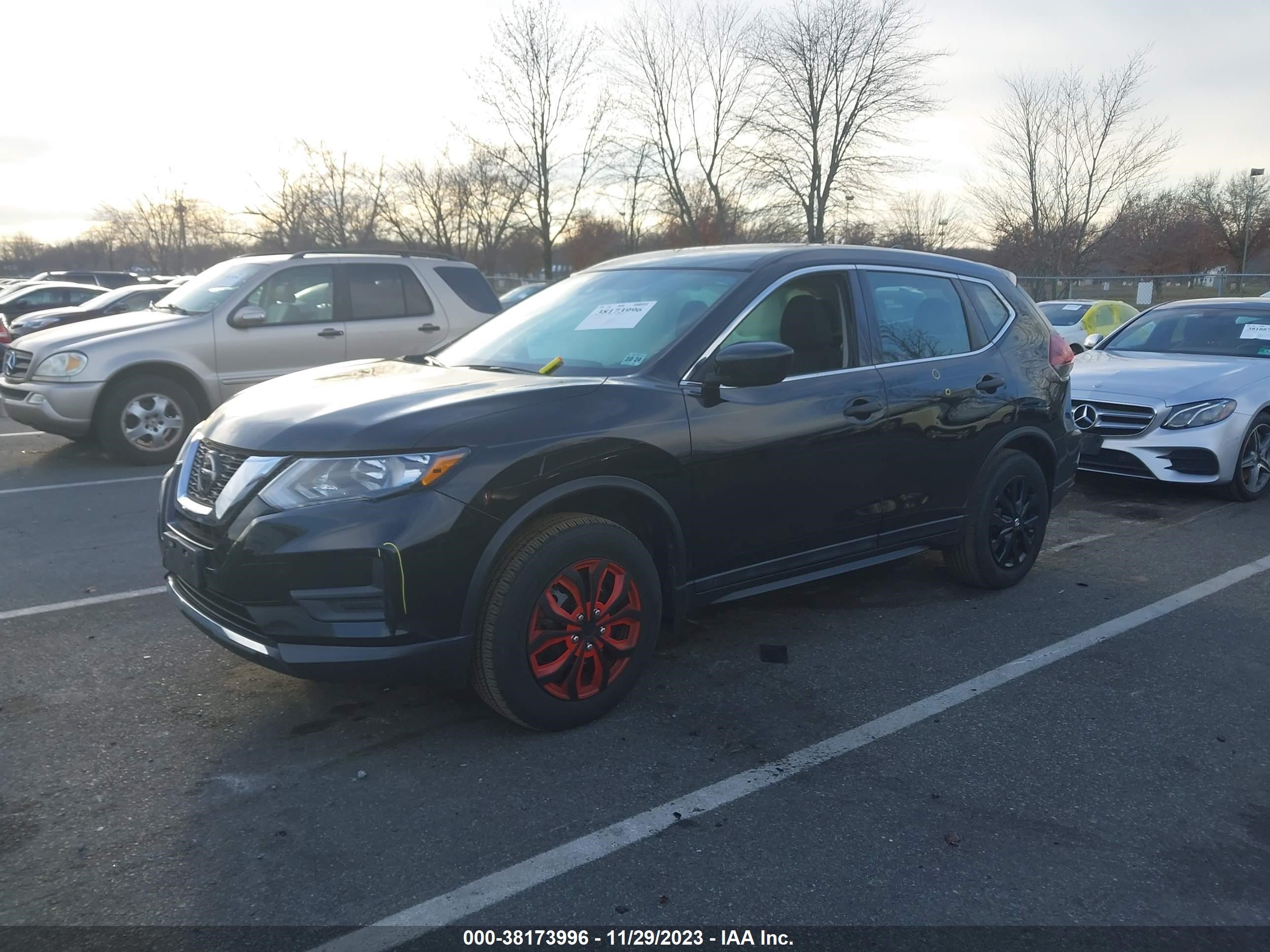 Photo 1 VIN: 5N1AT2MV5KC825901 - NISSAN ROGUE 