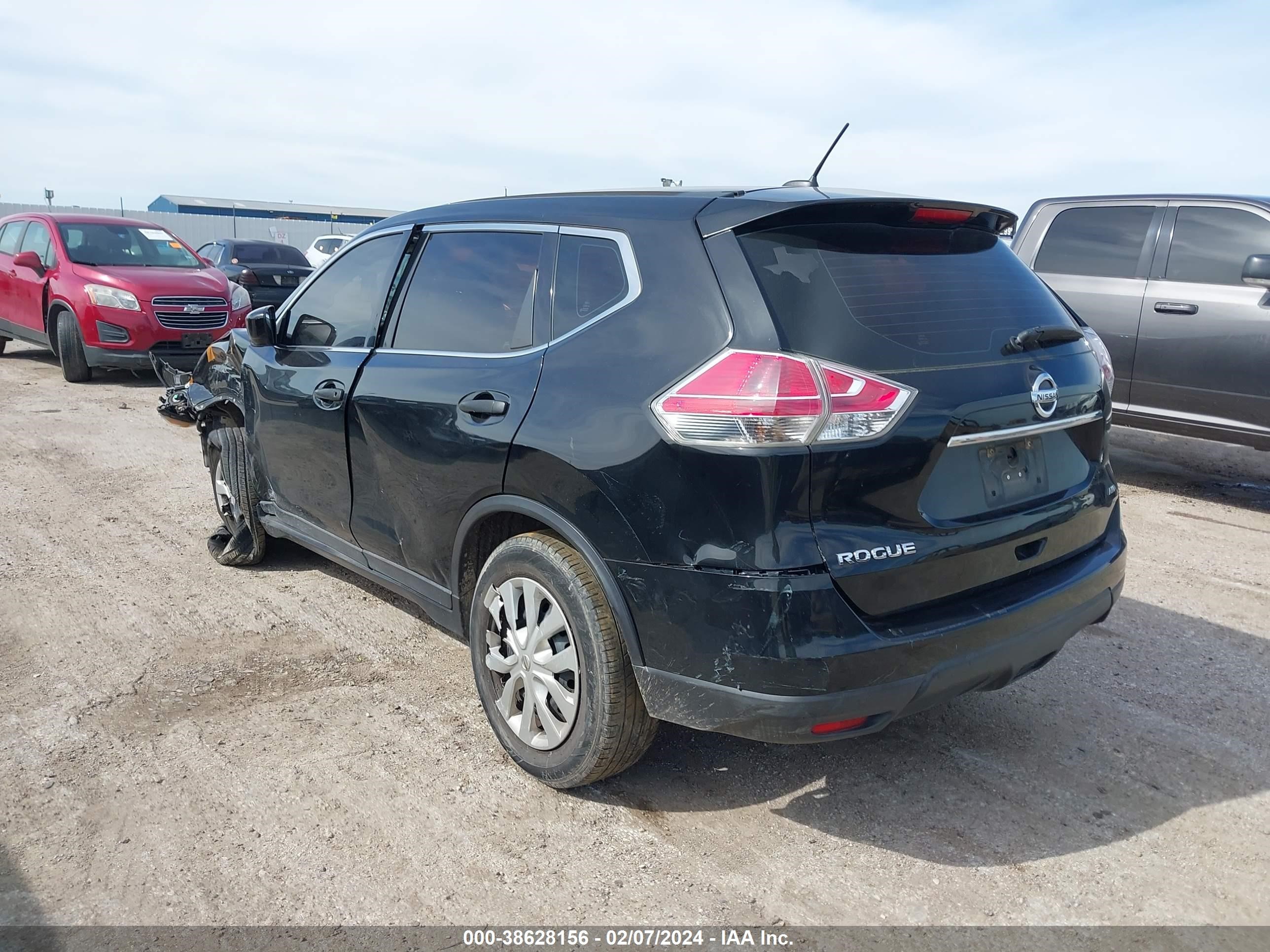 Photo 2 VIN: 5N1AT2MV6GC820830 - NISSAN ROGUE 