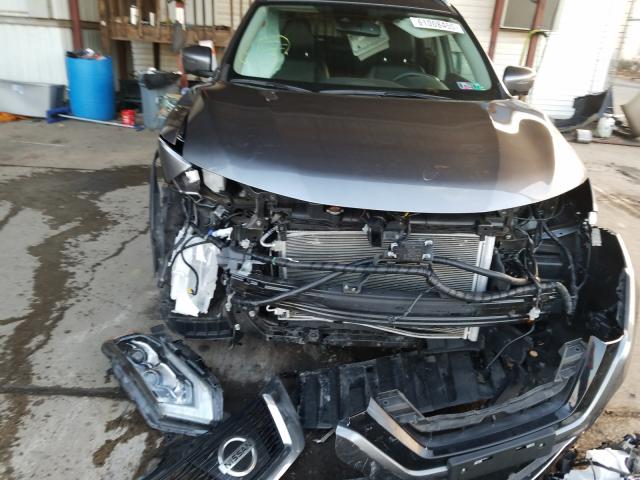 Photo 8 VIN: 5N1AT2MV6HC756533 - NISSAN ROGUE 