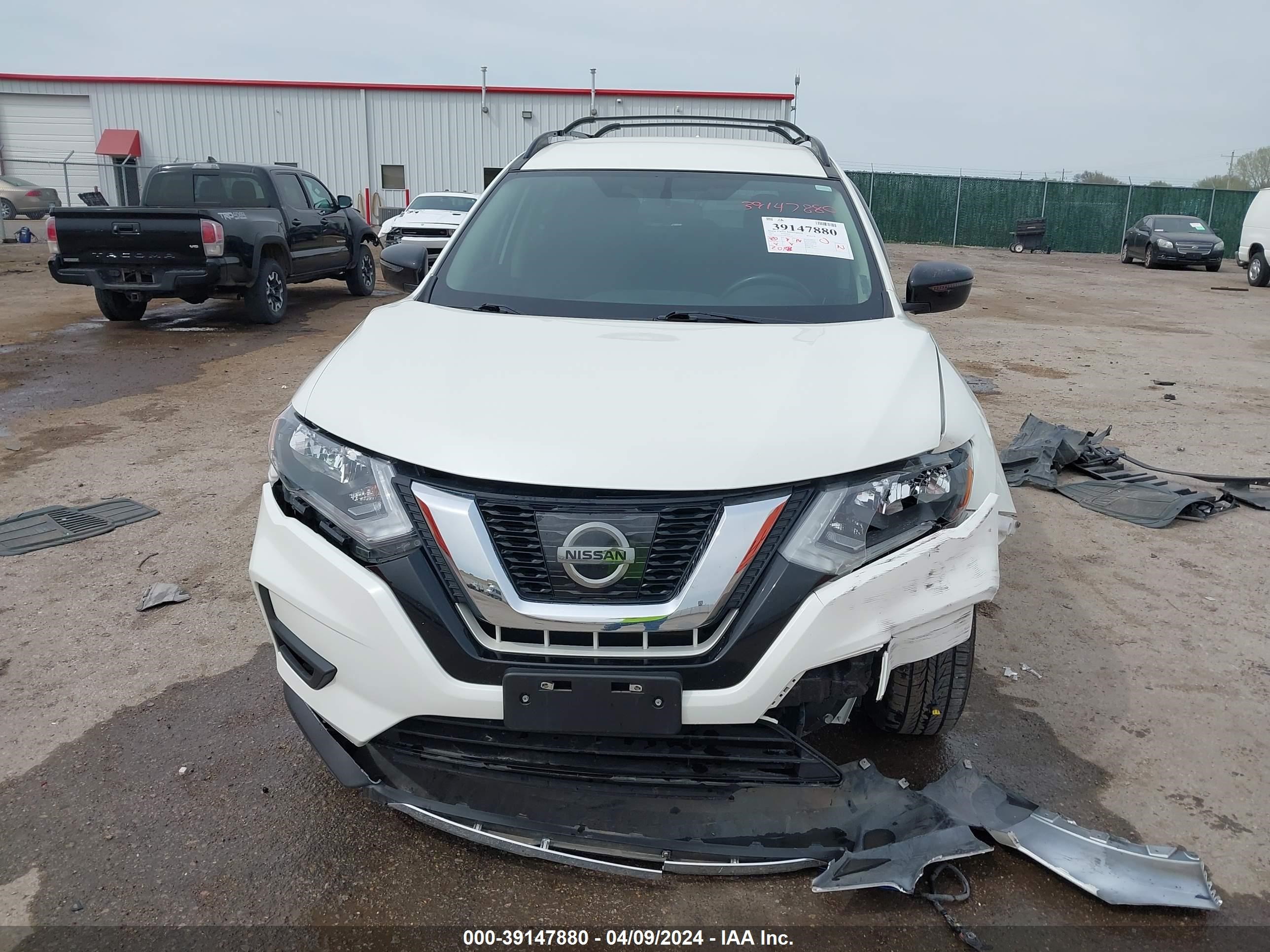 Photo 12 VIN: 5N1AT2MV6HC830274 - NISSAN ROGUE 