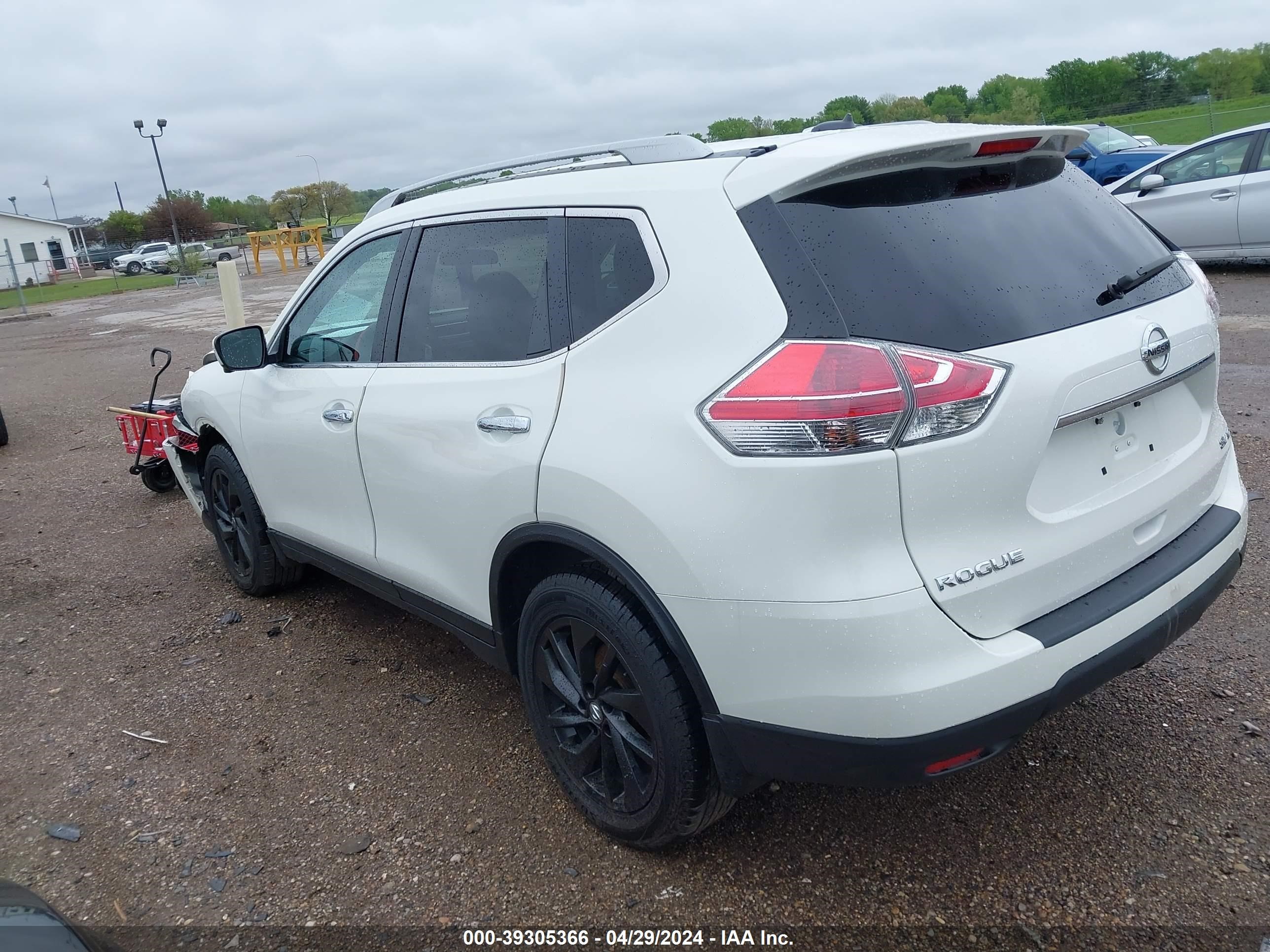 Photo 2 VIN: 5N1AT2MV7FC858890 - NISSAN ROGUE 