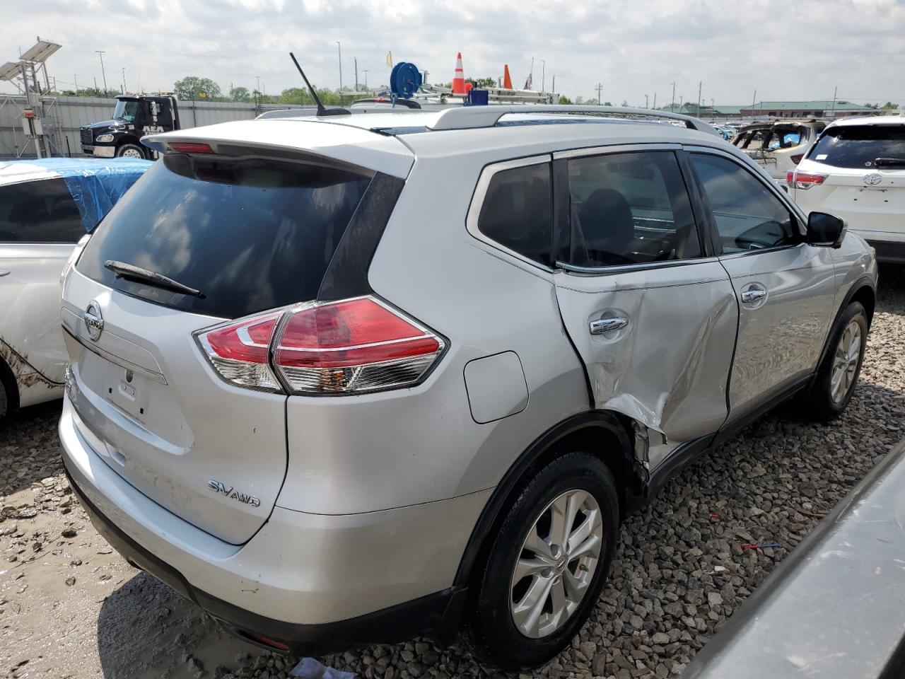 Photo 2 VIN: 5N1AT2MV7FC871526 - NISSAN ROGUE 