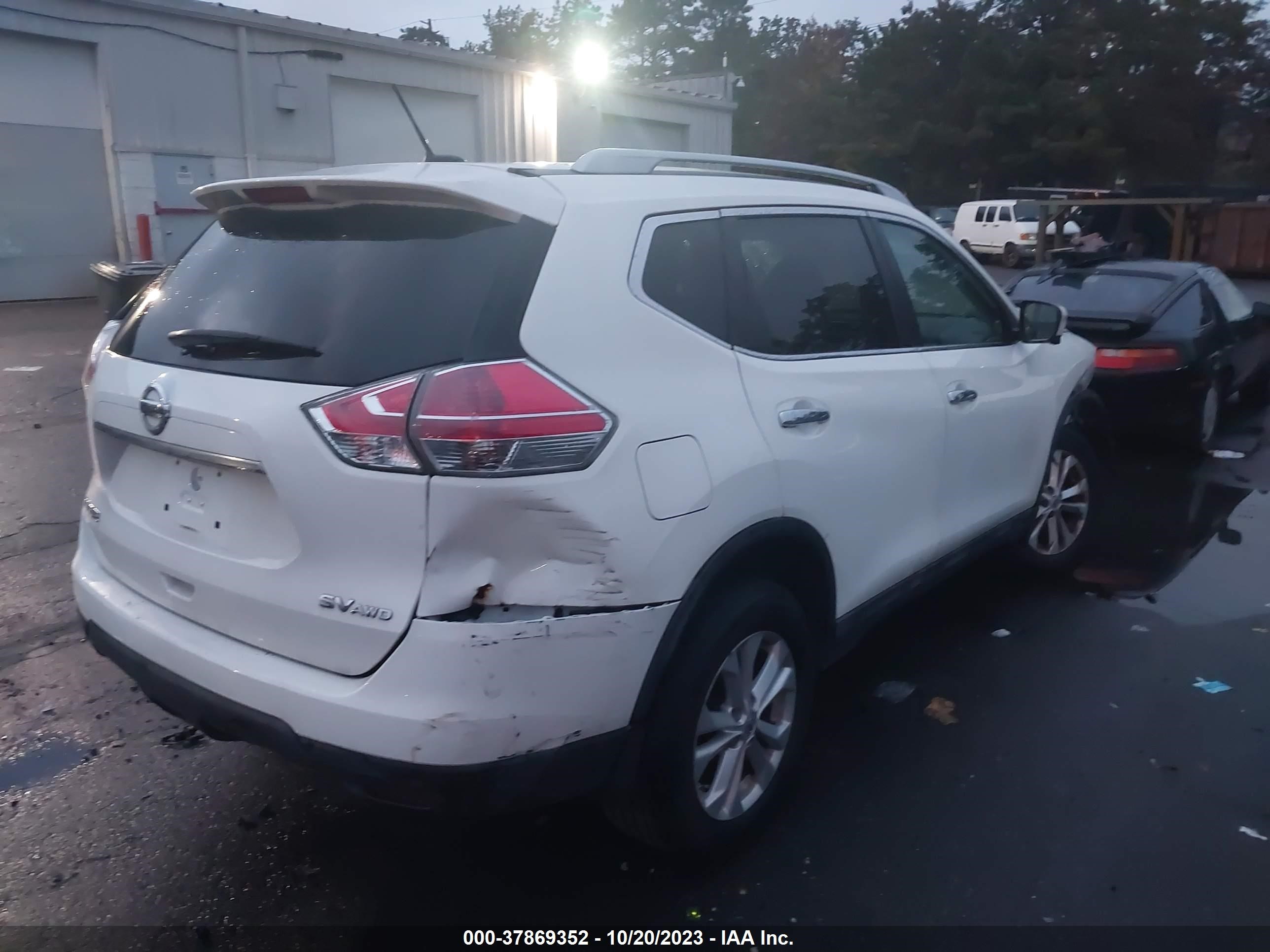 Photo 3 VIN: 5N1AT2MV7FC909613 - NISSAN ROGUE 