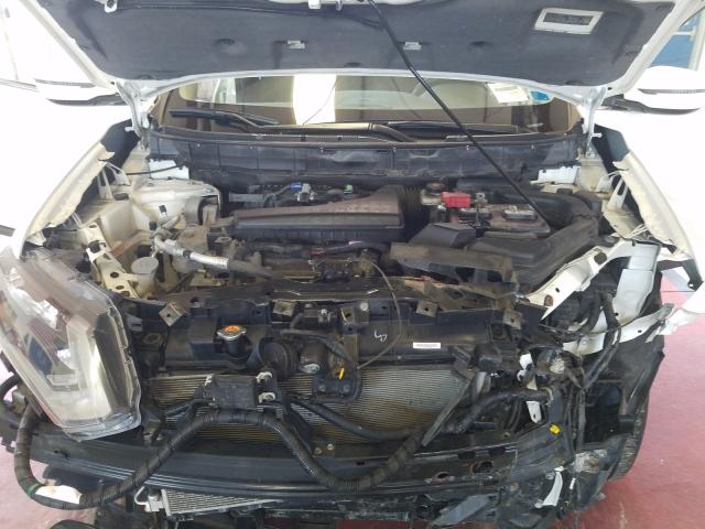 Photo 6 VIN: 5N1AT2MV7HC845611 - NISSAN ROGUE 