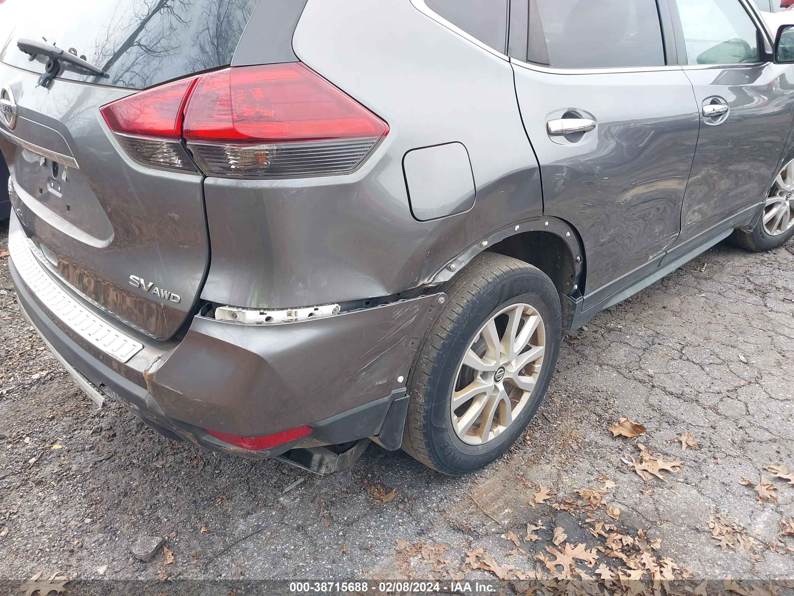 Photo 17 VIN: 5N1AT2MV7JC813683 - NISSAN ROGUE 