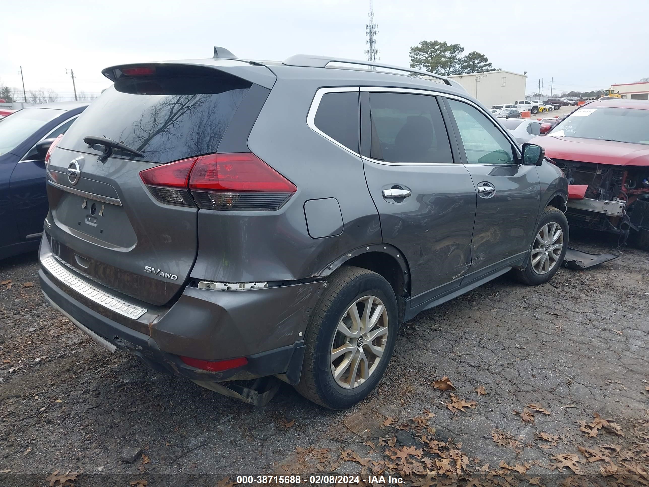 Photo 3 VIN: 5N1AT2MV7JC813683 - NISSAN ROGUE 