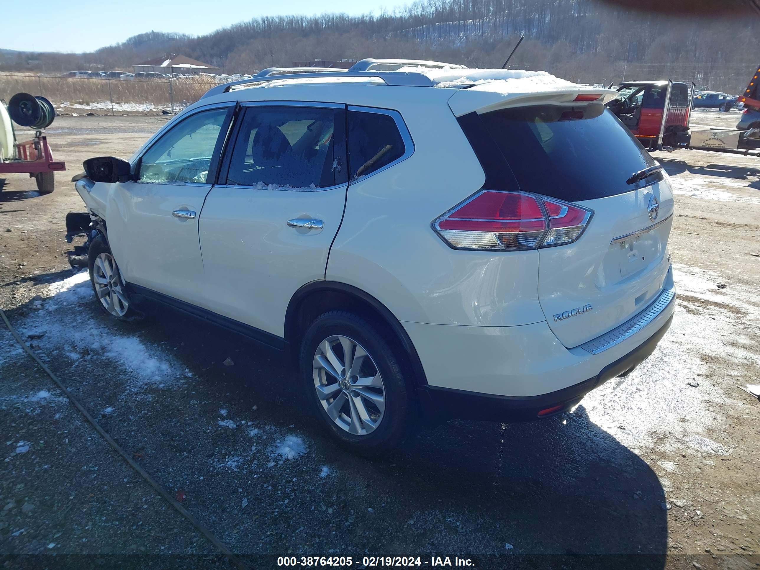 Photo 2 VIN: 5N1AT2MV8EC848013 - NISSAN ROGUE 