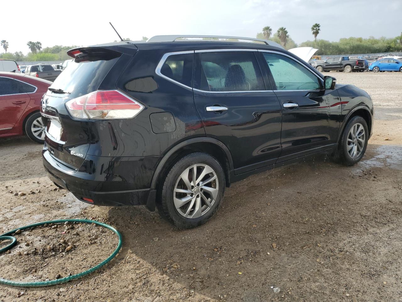 Photo 2 VIN: 5N1AT2MV8FC828376 - NISSAN ROGUE 