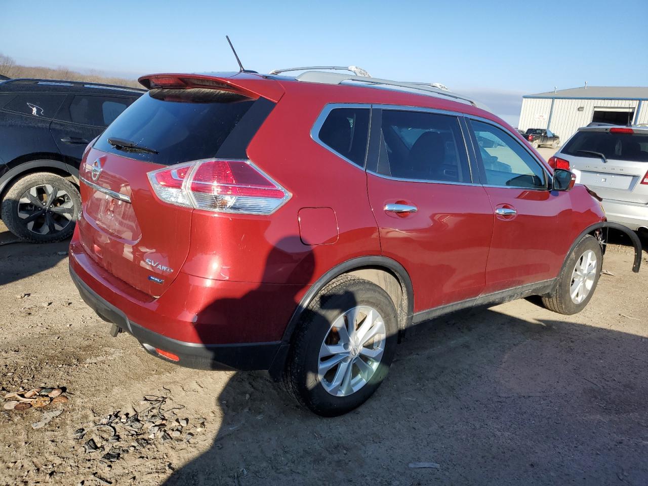 Photo 2 VIN: 5N1AT2MV8FC858882 - NISSAN ROGUE 