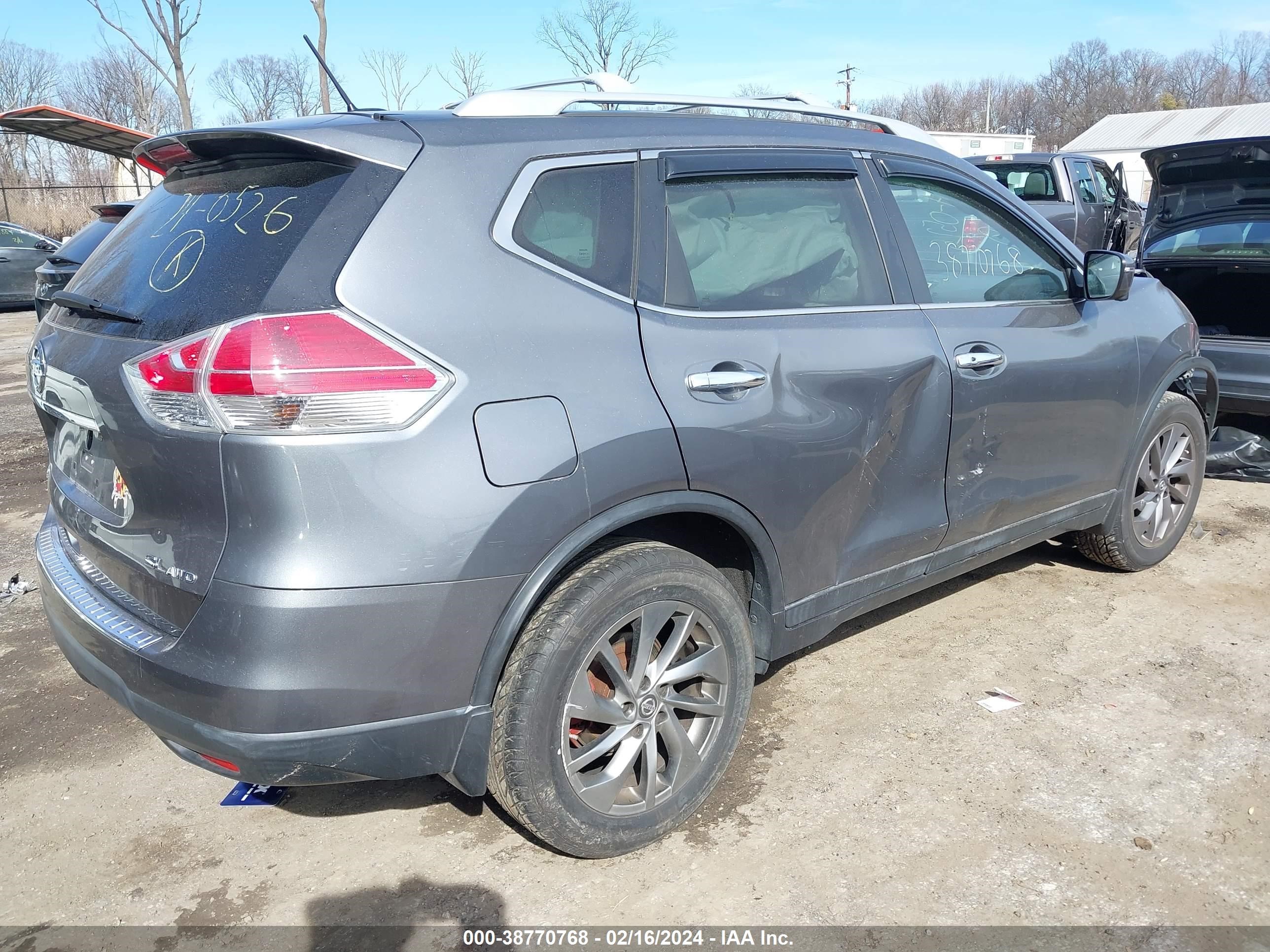 Photo 3 VIN: 5N1AT2MV8GC764406 - NISSAN ROGUE 