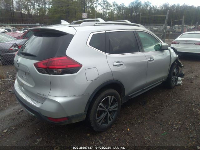 Photo 3 VIN: 5N1AT2MV8HC740561 - NISSAN ROGUE 