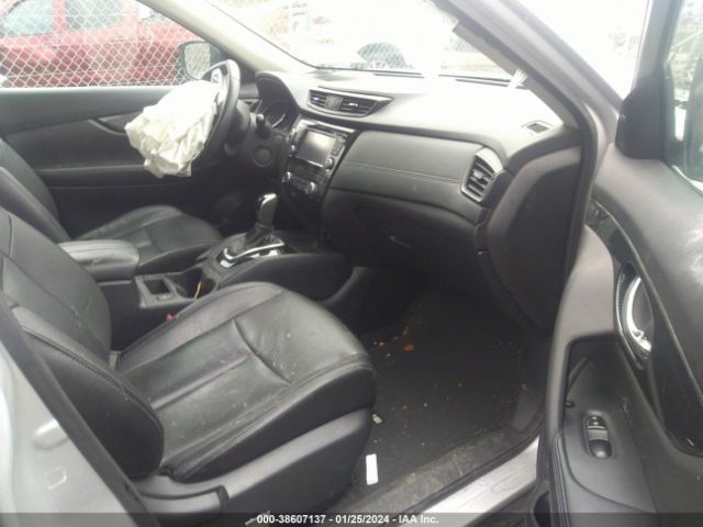 Photo 4 VIN: 5N1AT2MV8HC740561 - NISSAN ROGUE 