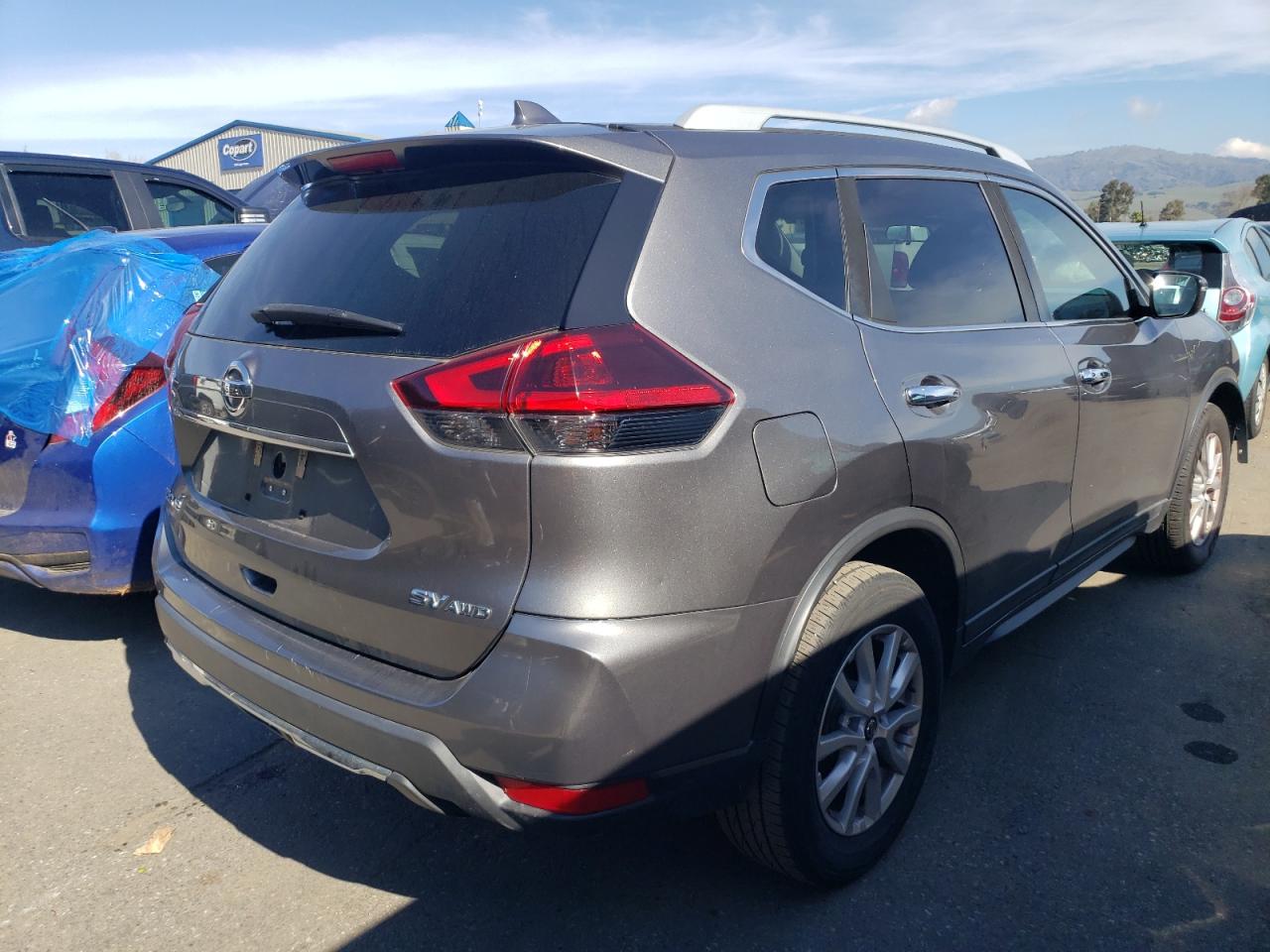 Photo 2 VIN: 5N1AT2MV8JC705671 - NISSAN ROGUE 