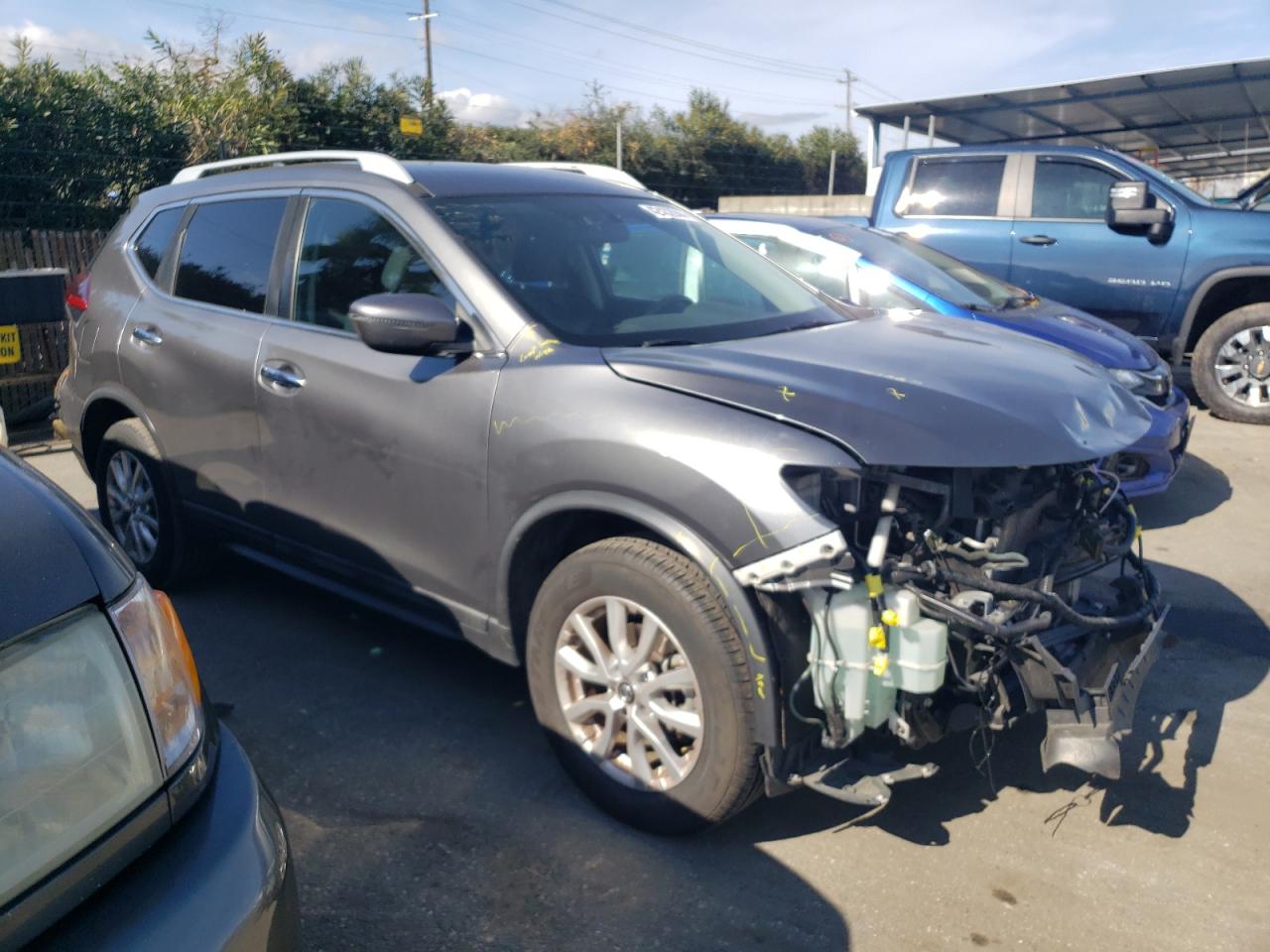 Photo 3 VIN: 5N1AT2MV8JC705671 - NISSAN ROGUE 