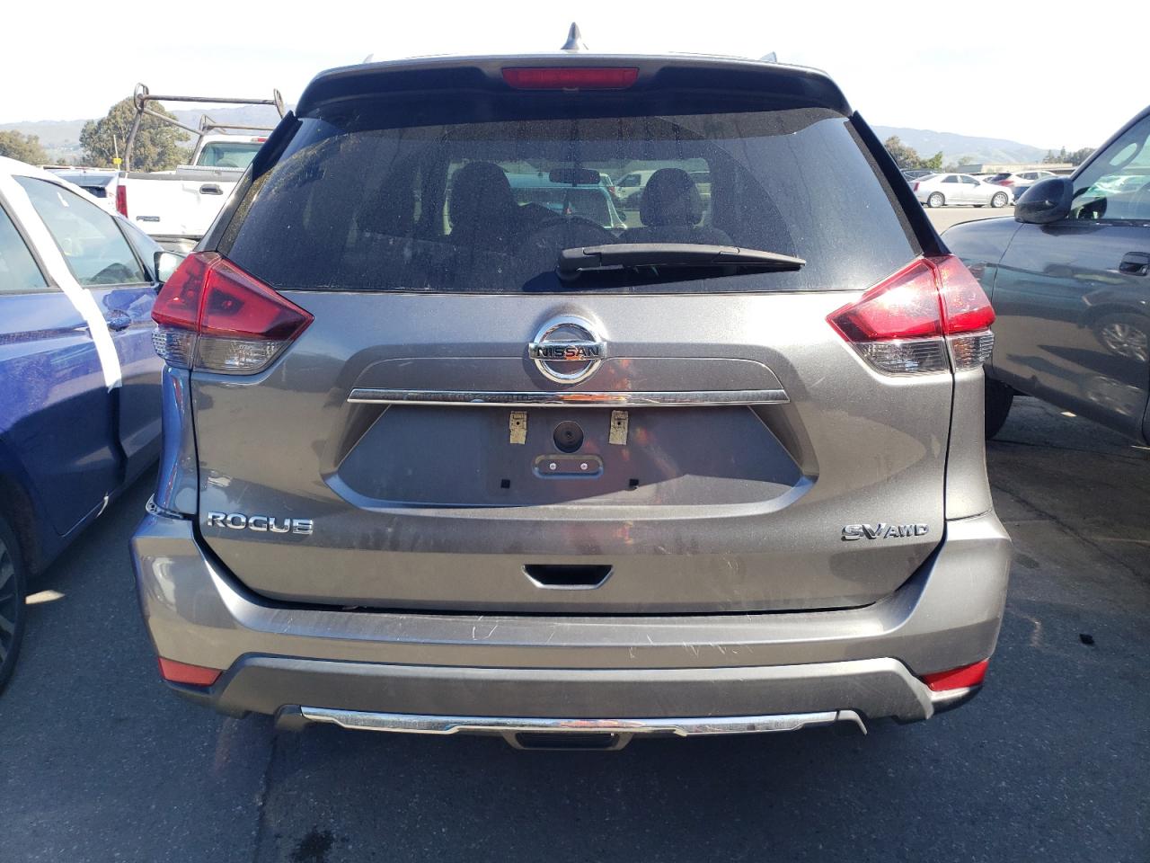 Photo 5 VIN: 5N1AT2MV8JC705671 - NISSAN ROGUE 