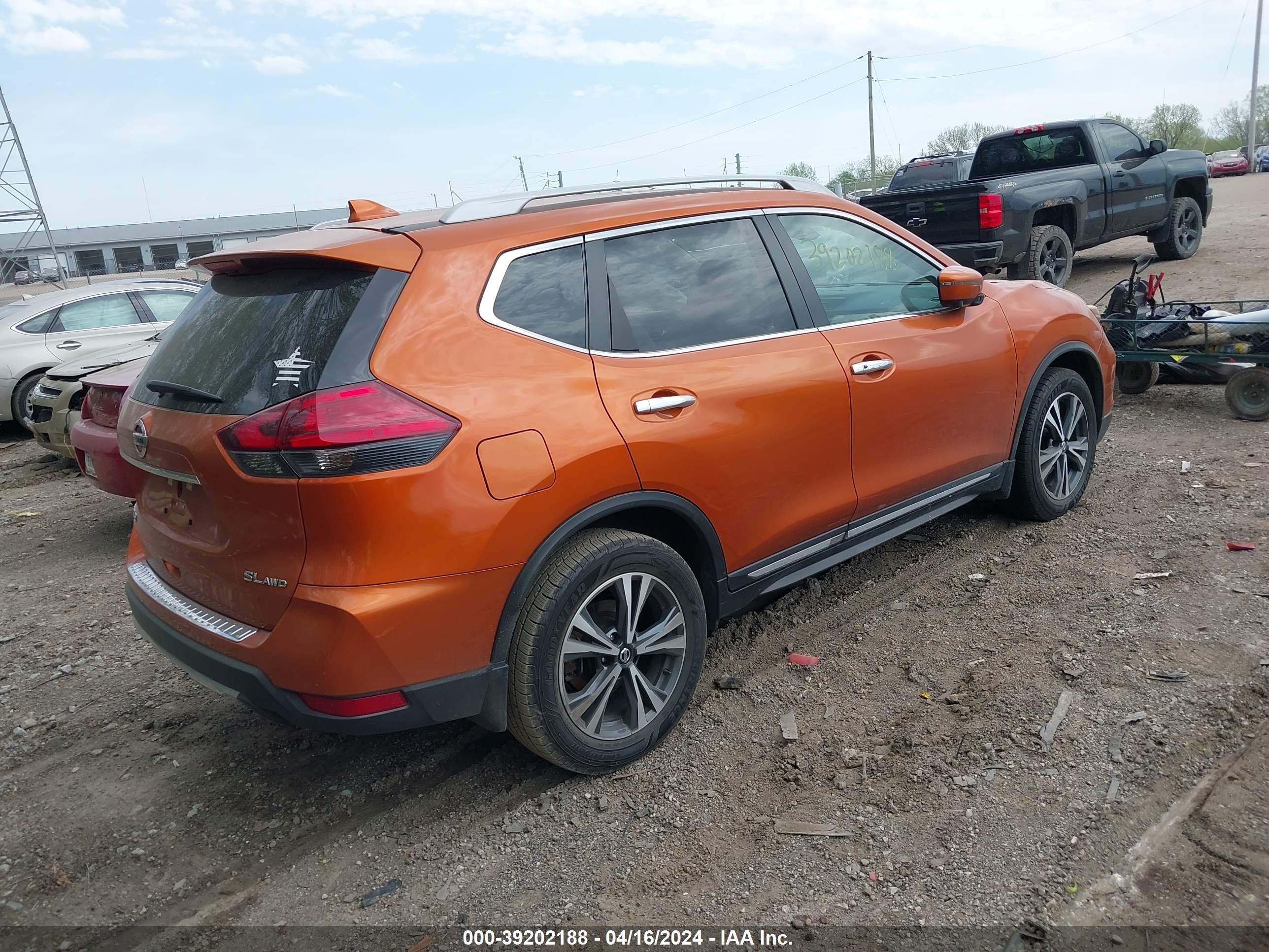 Photo 3 VIN: 5N1AT2MV9HC772323 - NISSAN ROGUE 