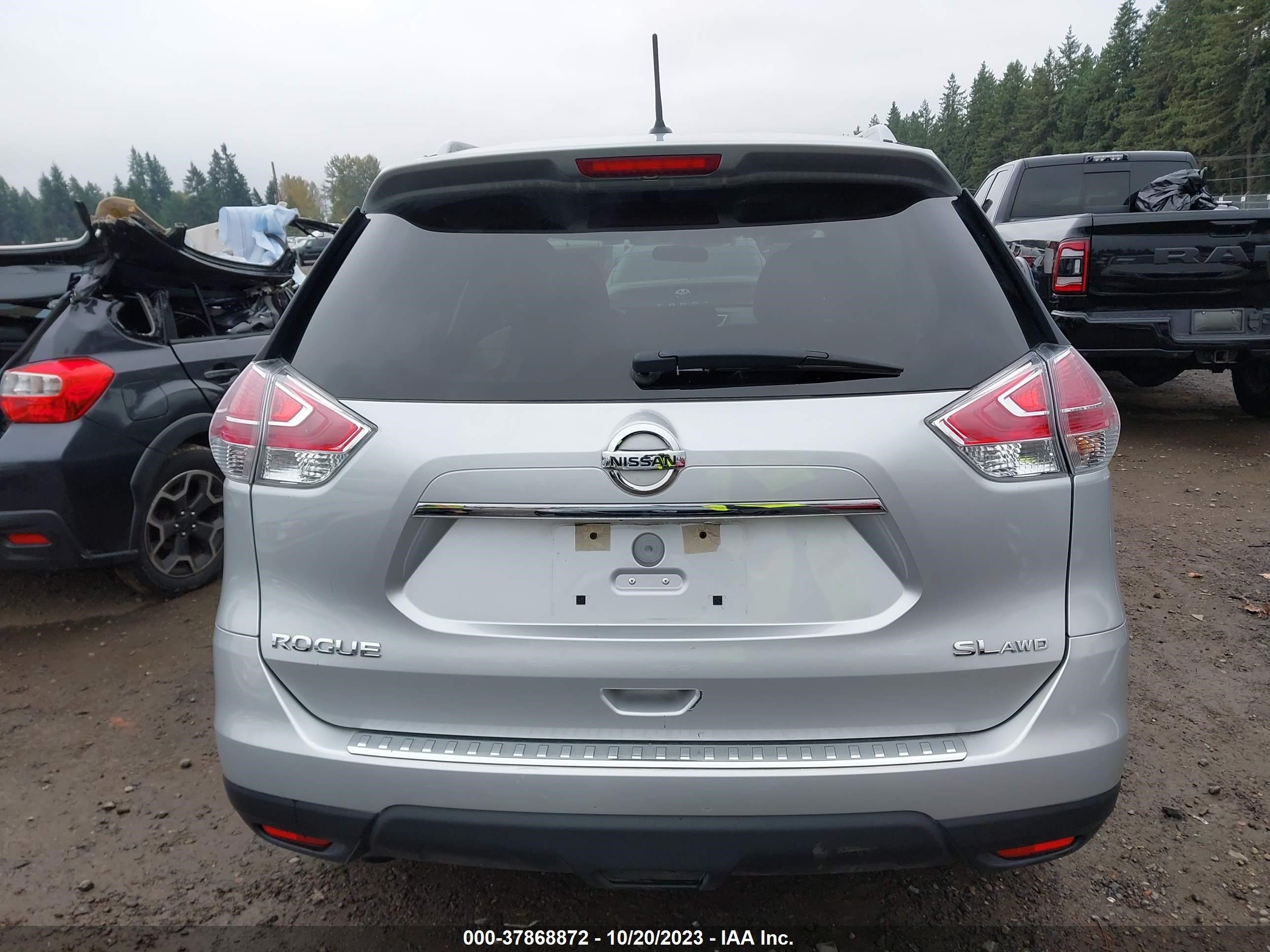 Photo 16 VIN: 5N1AT2MVXFC800367 - NISSAN ROGUE 