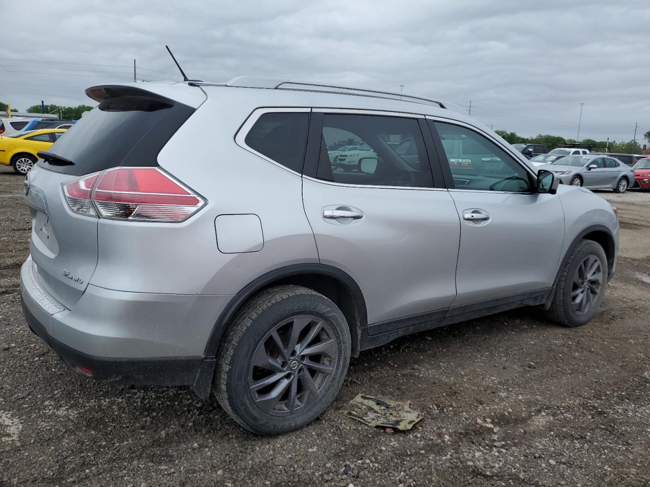 Photo 2 VIN: 5N1AT2MVXGC864829 - NISSAN ROGUE 