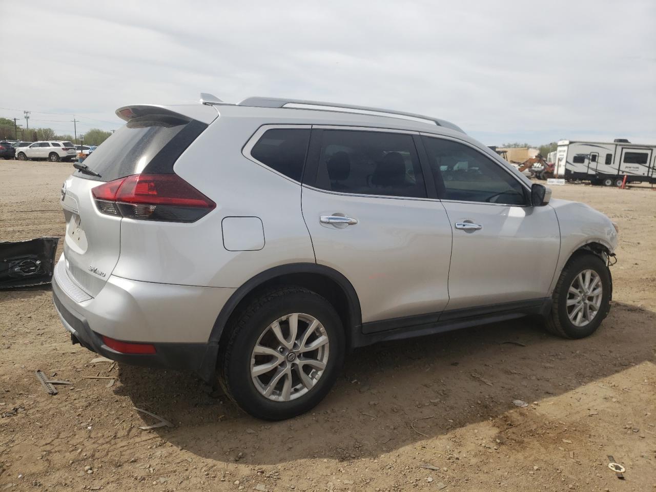 Photo 2 VIN: 5N1AT2MVXJC771624 - NISSAN ROGUE 