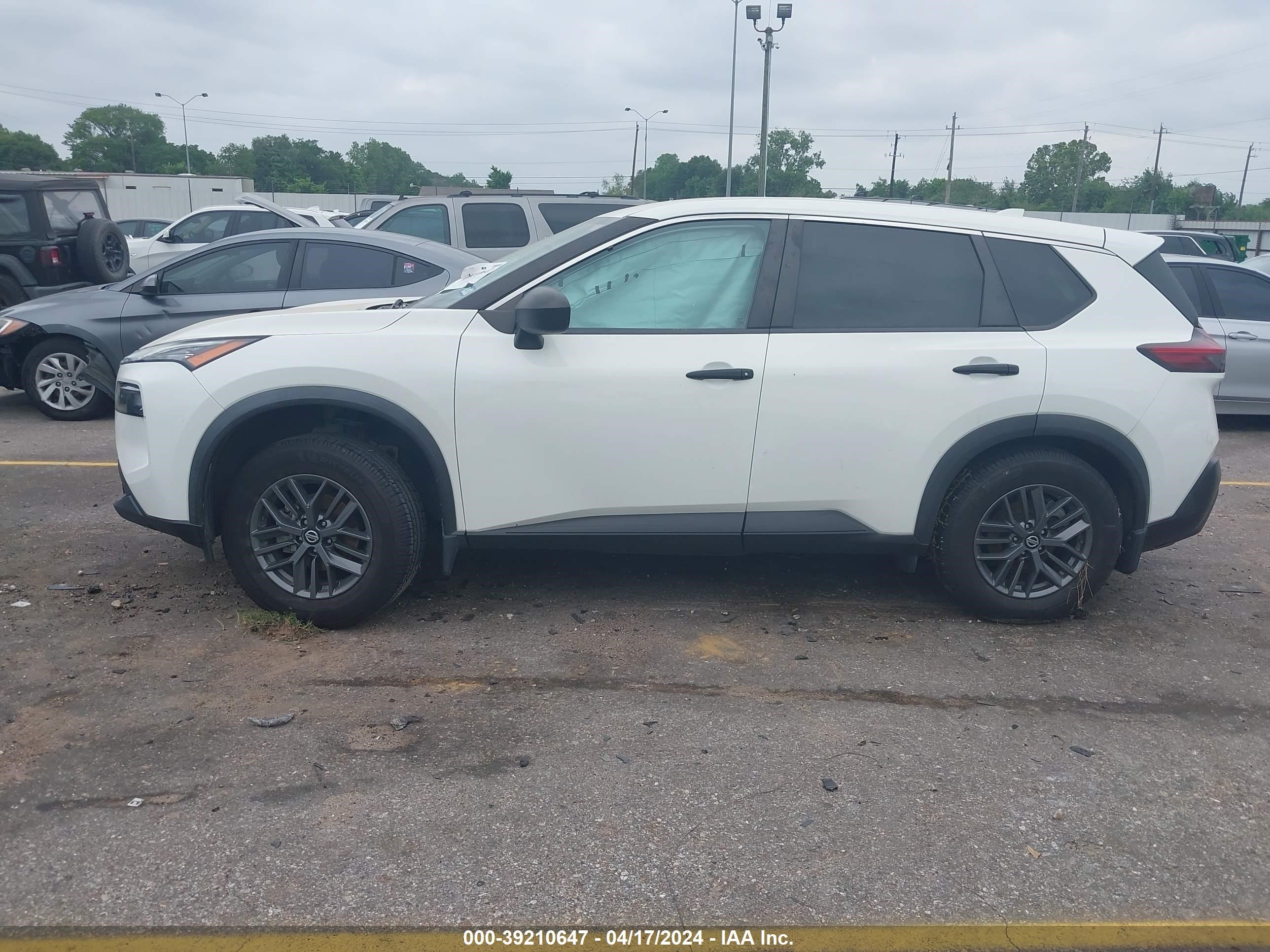 Photo 13 VIN: 5N1AT3AA3MC722955 - NISSAN ROGUE 