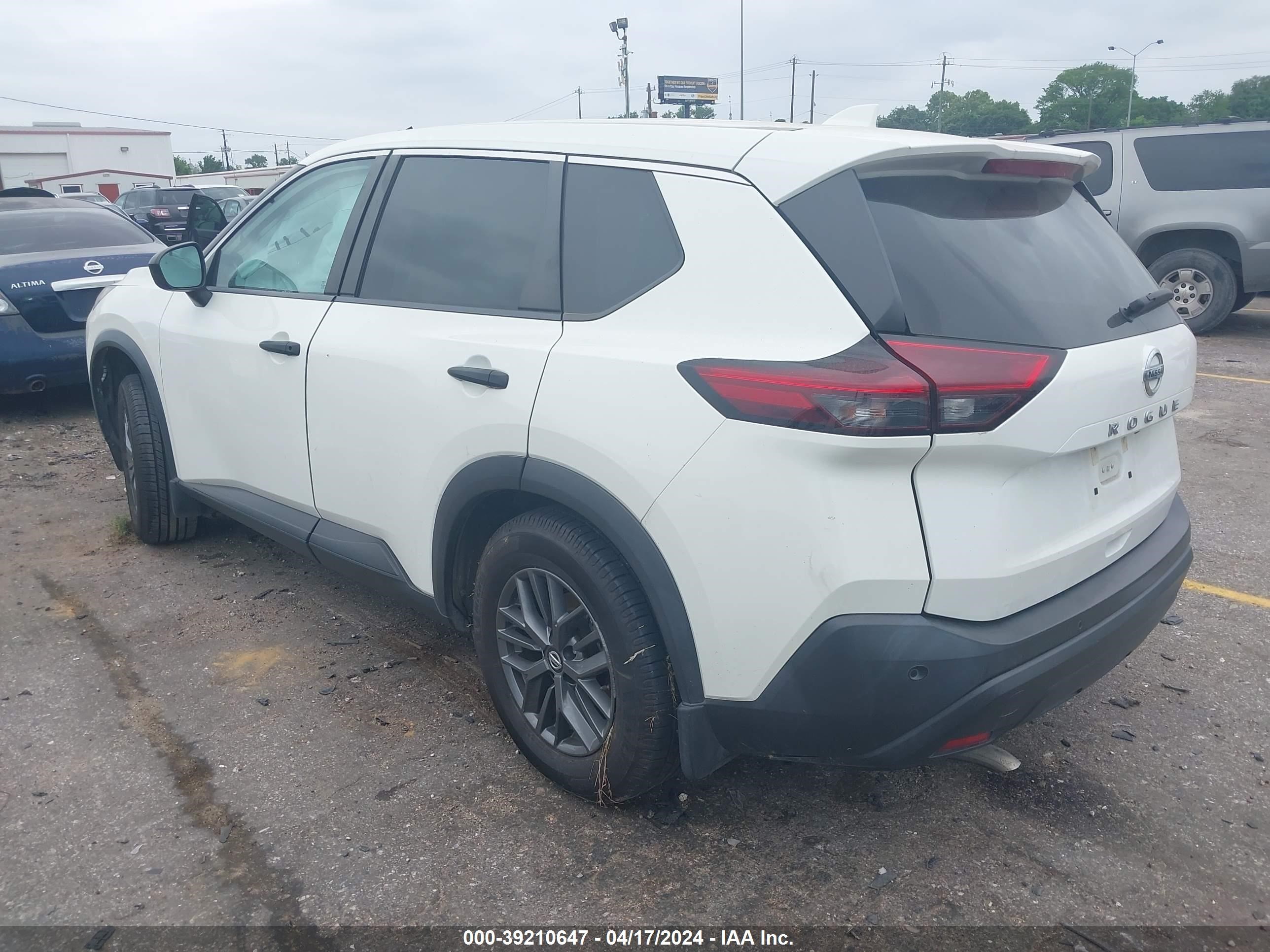 Photo 2 VIN: 5N1AT3AA3MC722955 - NISSAN ROGUE 