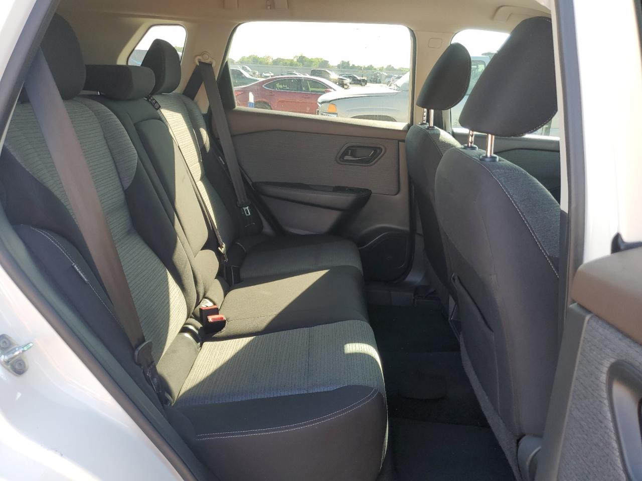 Photo 10 VIN: 5N1AT3AA3MC765482 - NISSAN ROGUE 