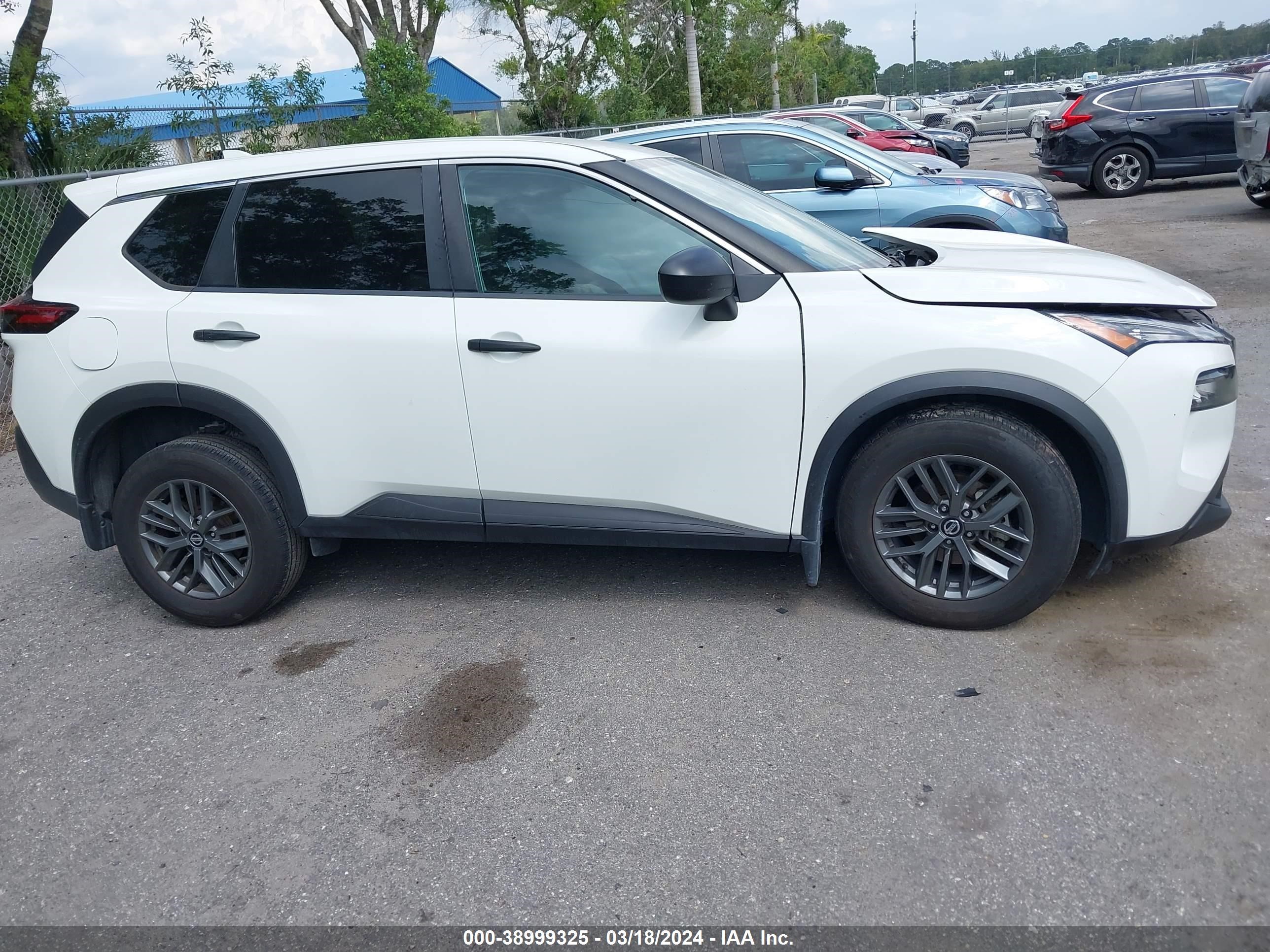 Photo 12 VIN: 5N1AT3AA6MC705258 - NISSAN ROGUE 