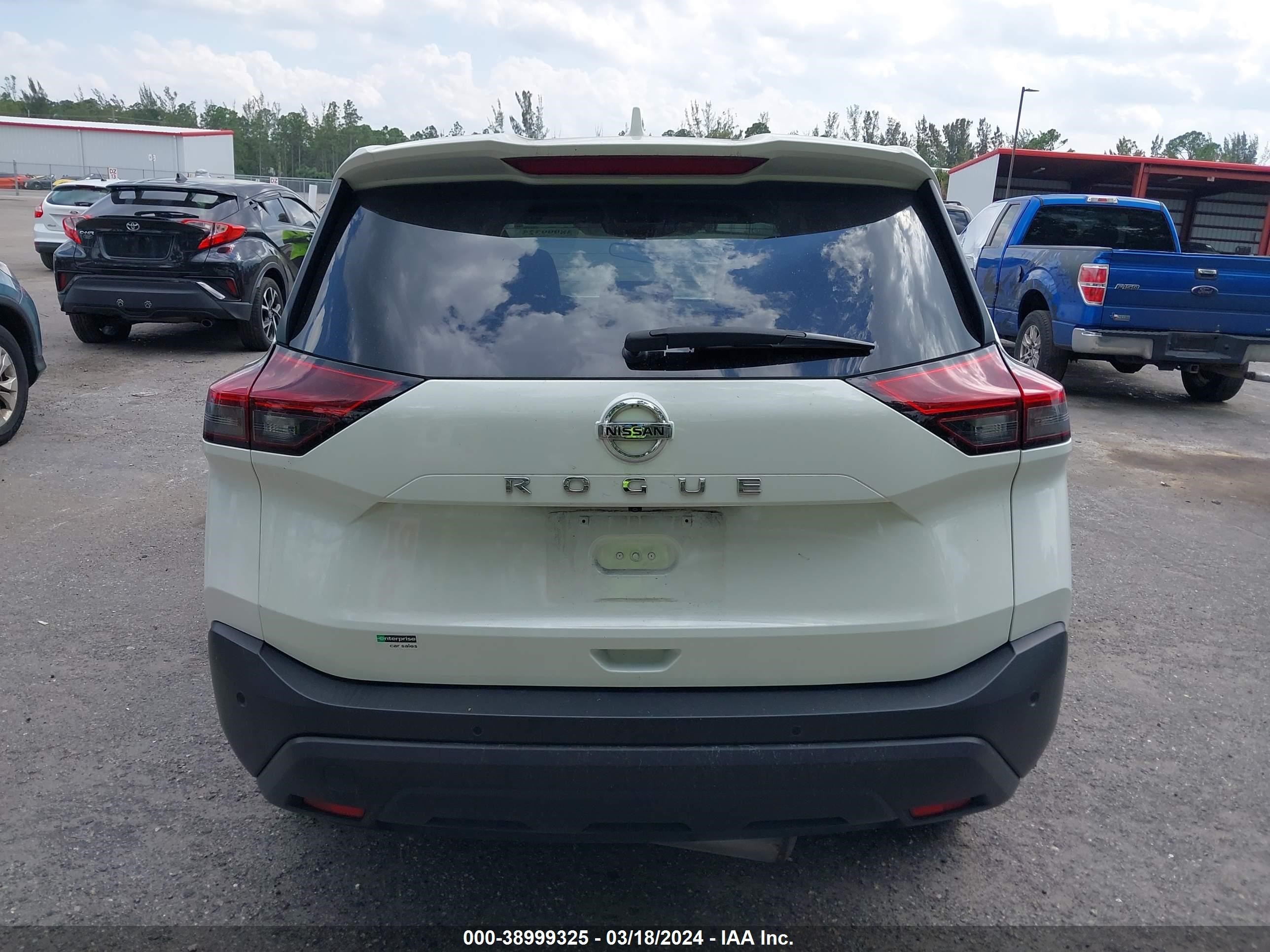 Photo 15 VIN: 5N1AT3AA6MC705258 - NISSAN ROGUE 