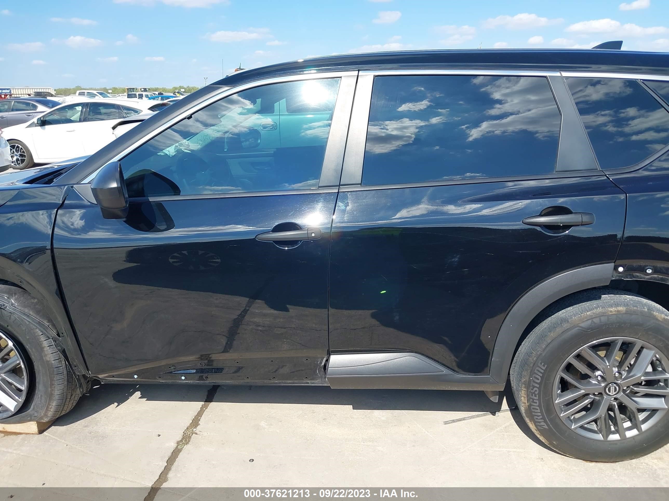 Photo 14 VIN: 5N1AT3AA6MC726319 - NISSAN ROGUE 