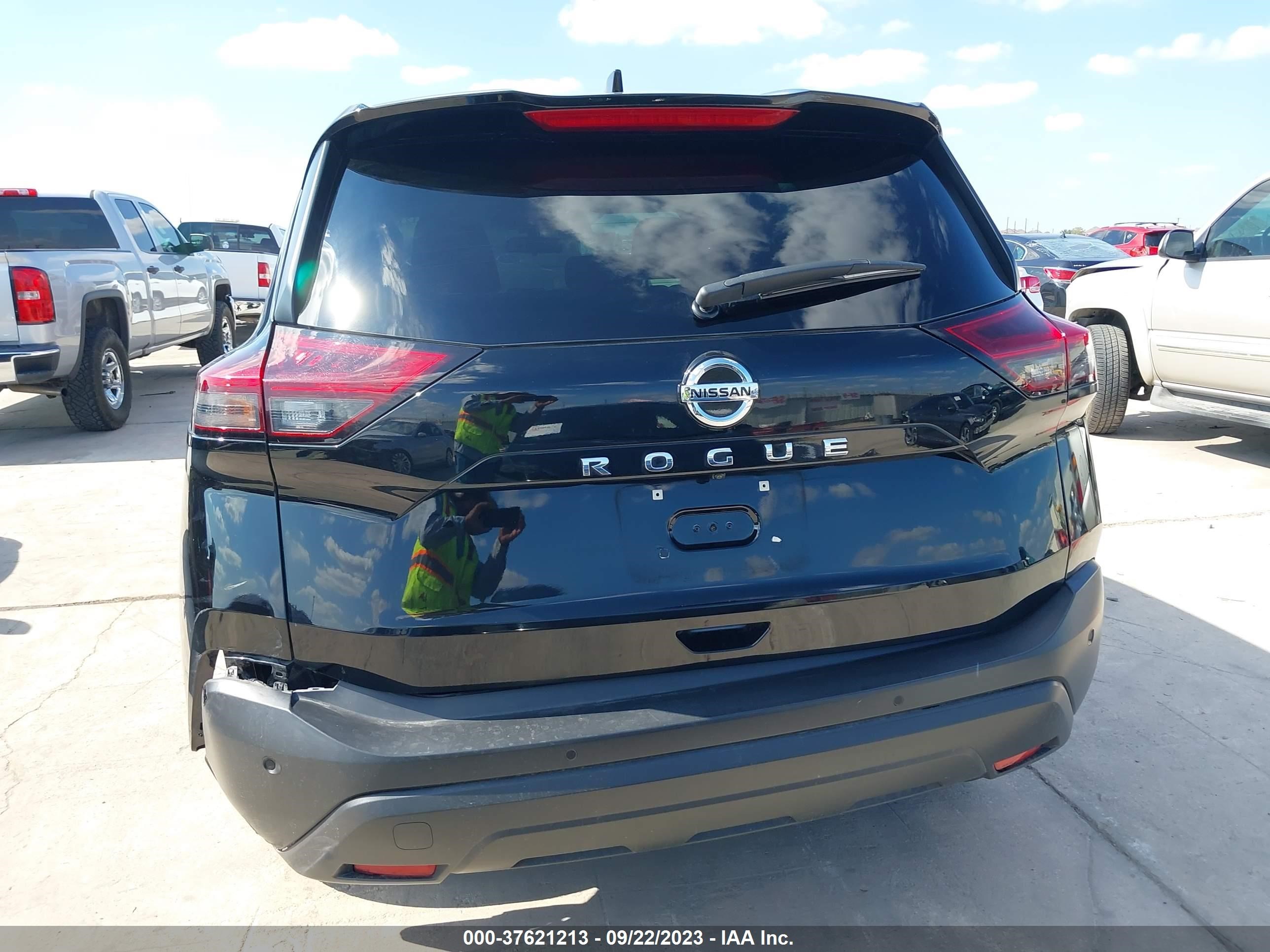 Photo 16 VIN: 5N1AT3AA6MC726319 - NISSAN ROGUE 