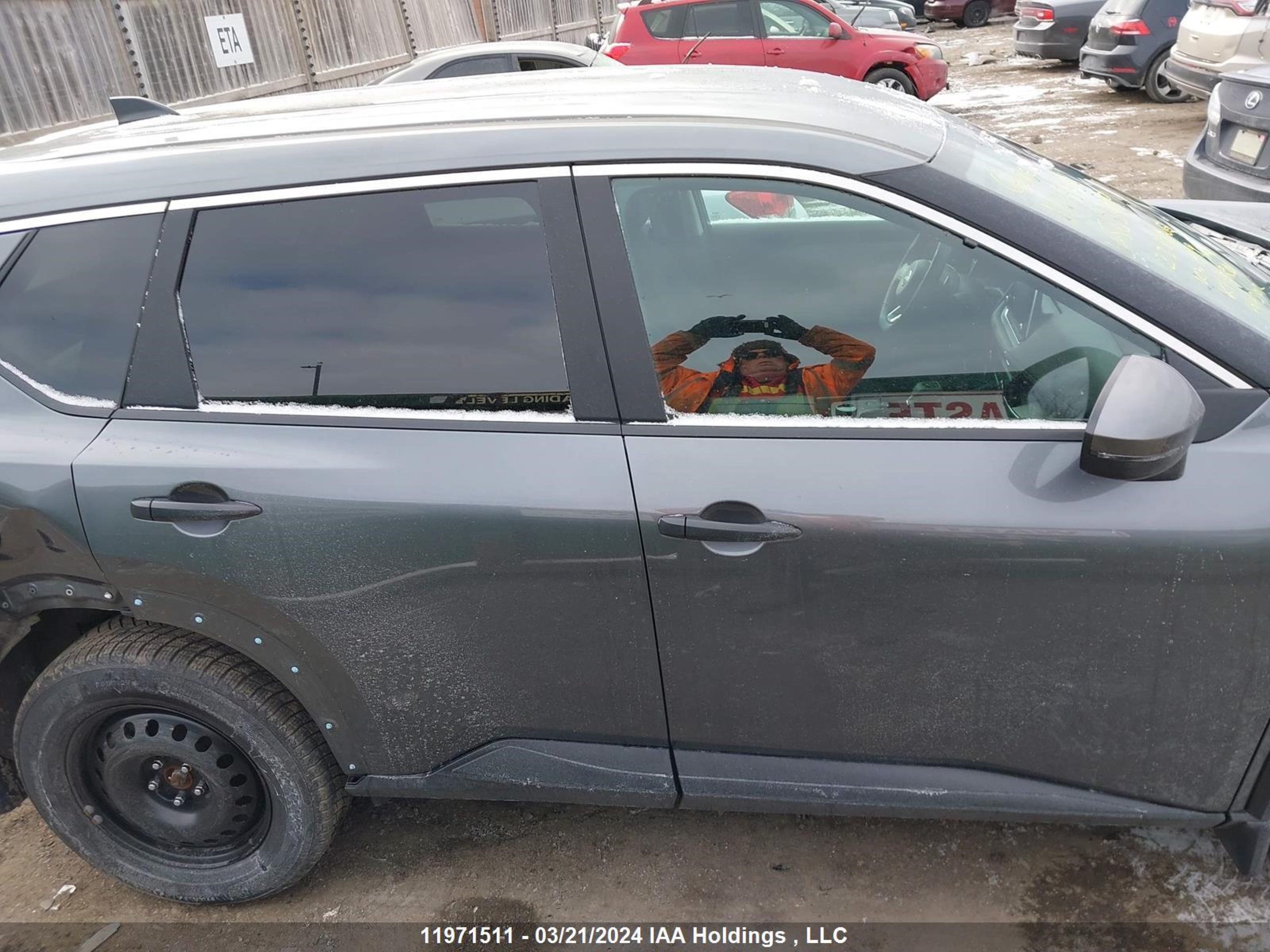 Photo 12 VIN: 5N1AT3AB0PC863429 - NISSAN ROGUE 